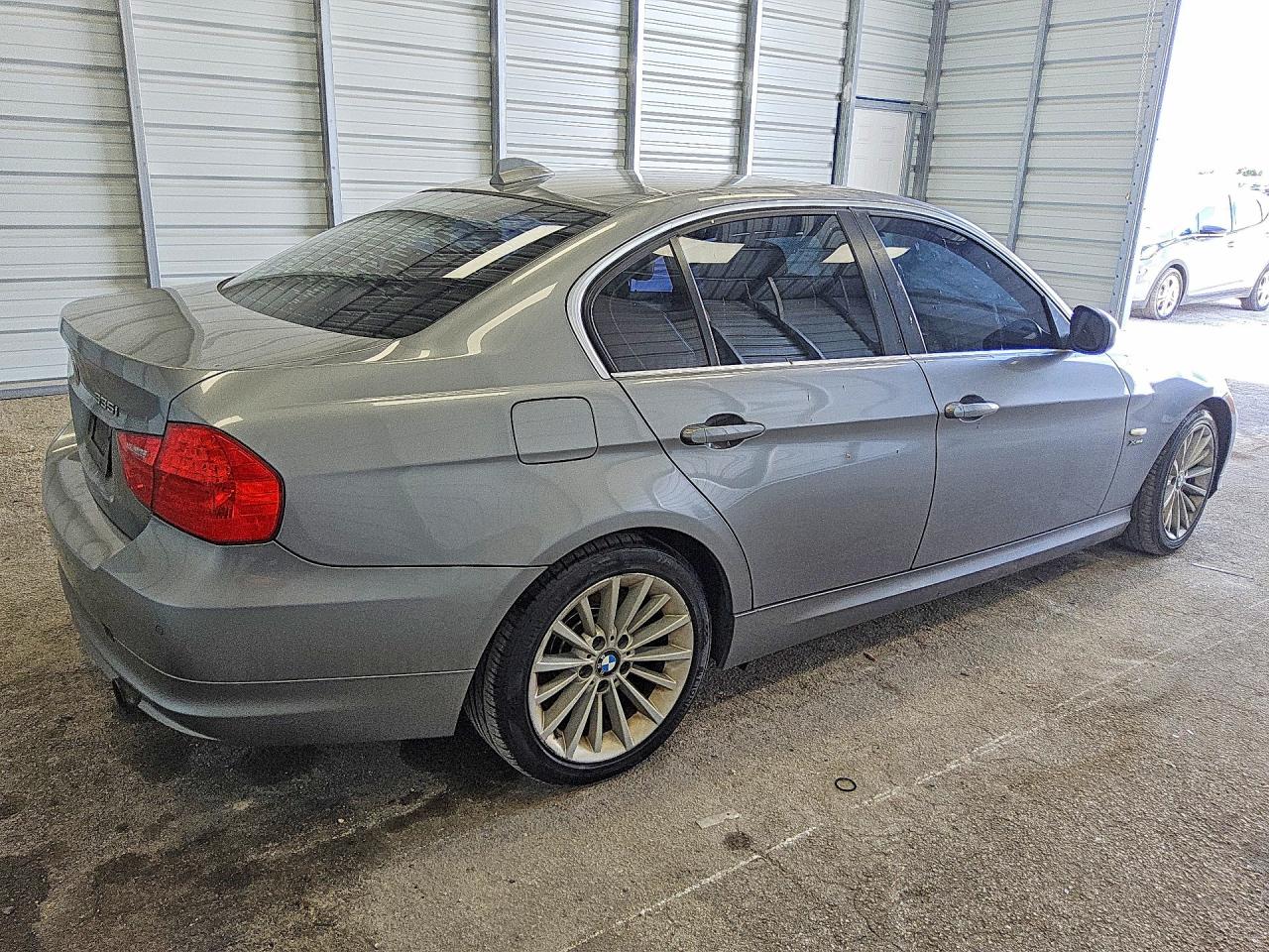 2011 Bmw 335 Xi Gray vin: WBAPL5C53BA917986