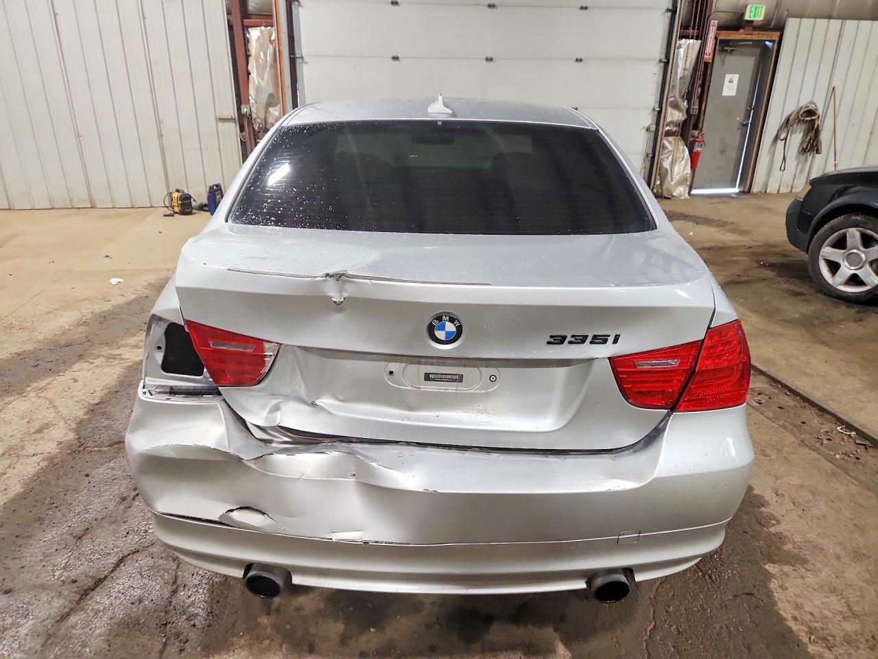 2011 Bmw 335 Xi Silver vin: WBAPL5C54BA920556