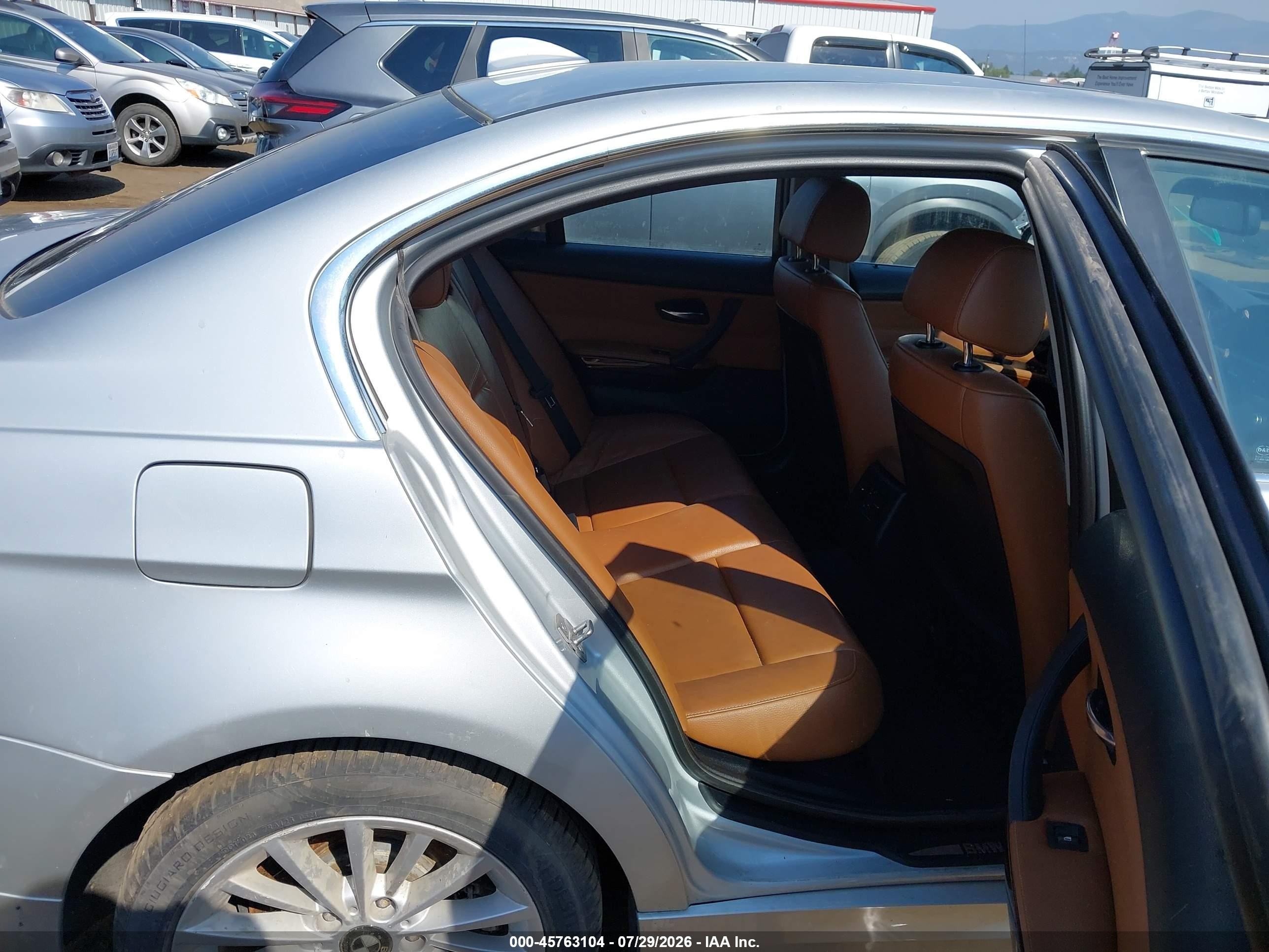 2011 Bmw 335i Xdrive Silver vin: WBAPL5C55BA919366