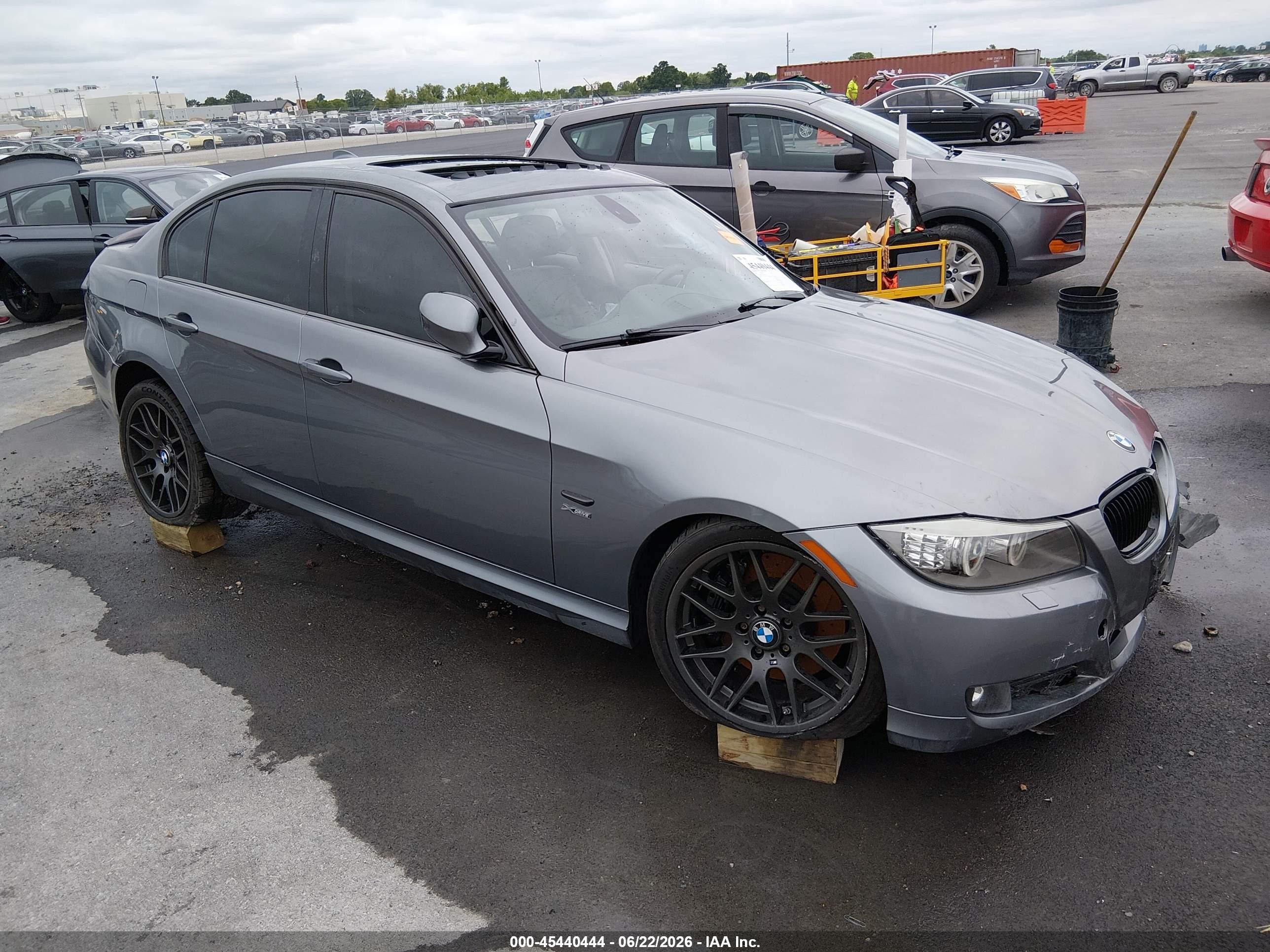 2011 Bmw 335i Xdrive Gray vin: WBAPL5C56BA919716