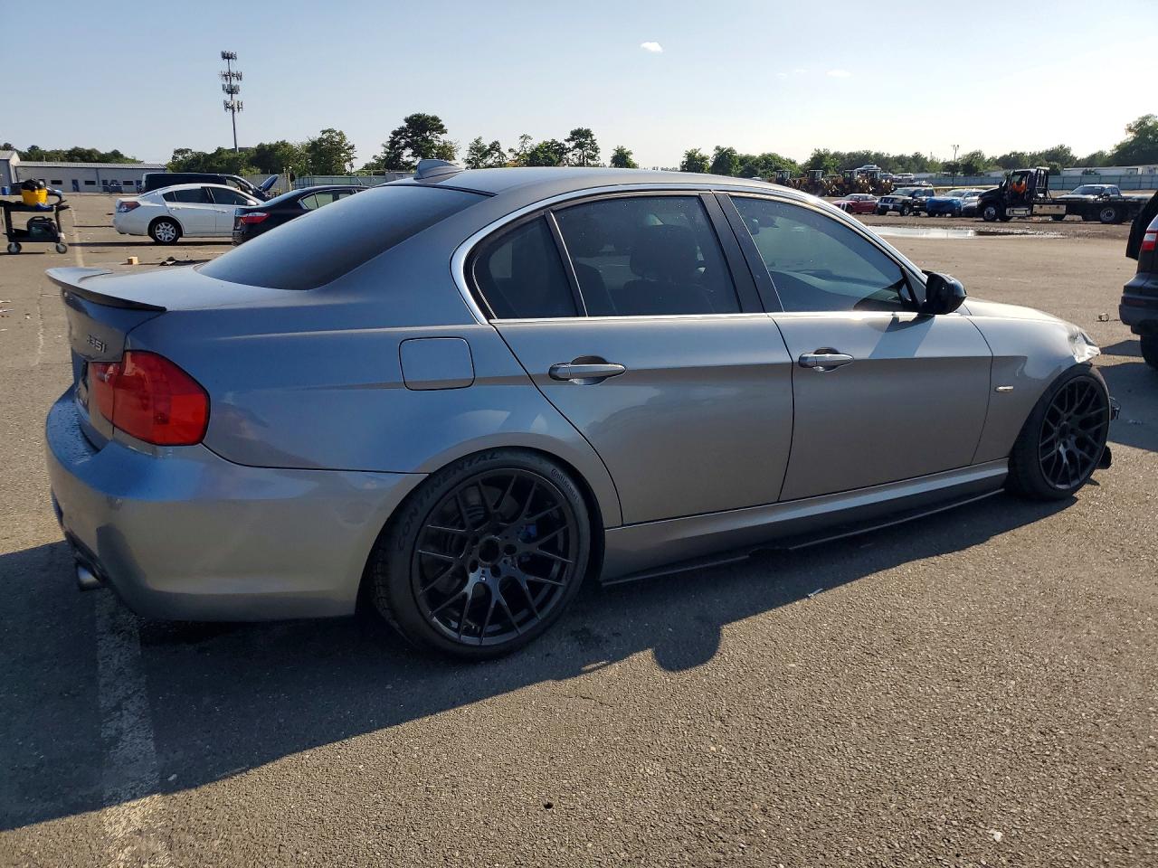 2011 Bmw 335 Xi Gray vin: WBAPL5C56BA920400