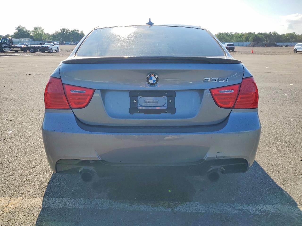 2011 Bmw 335 Xi Gray vin: WBAPL5C56BA920400