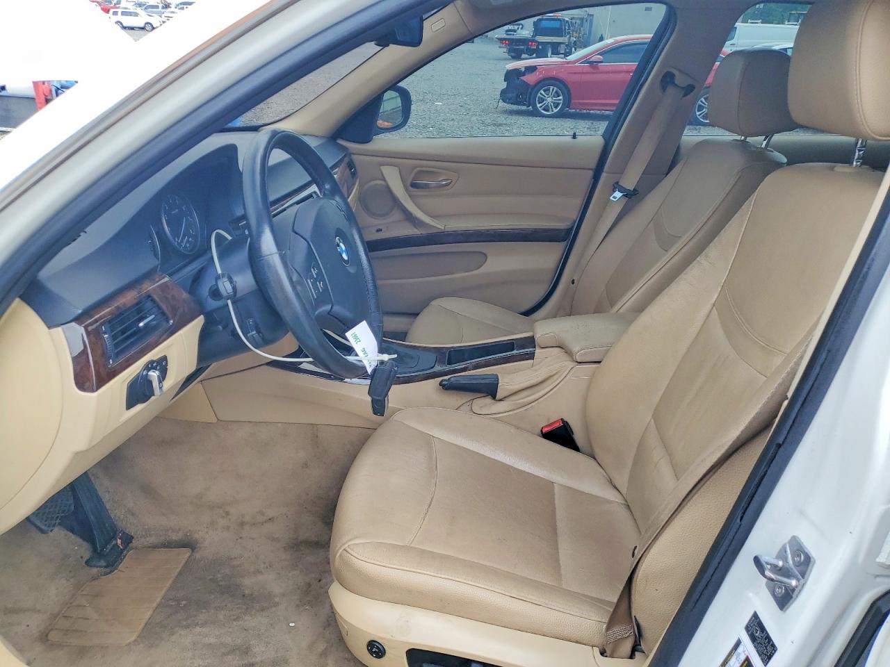 2011 Bmw 335 Xi White vin: WBAPL5C57BA917411