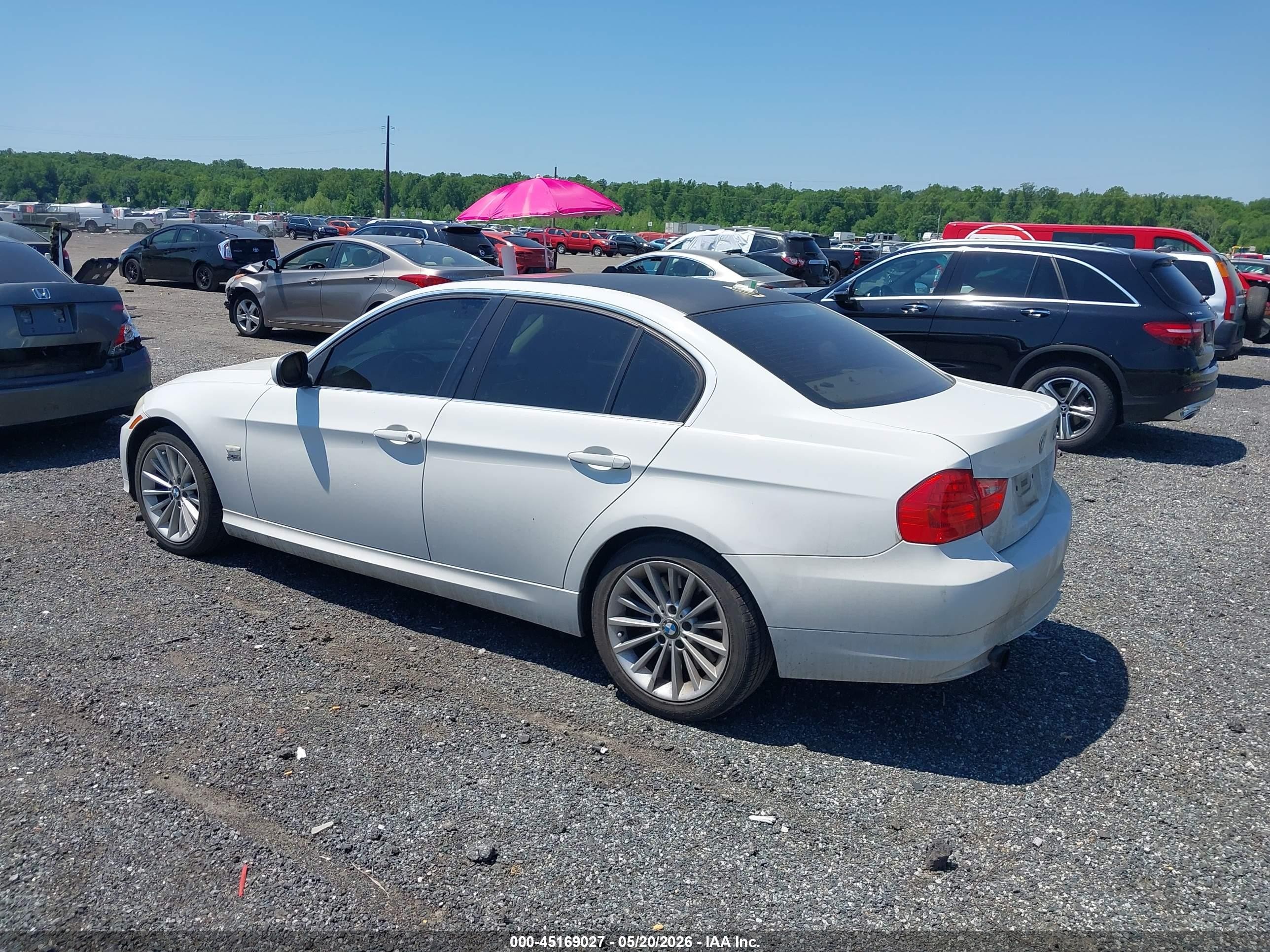 2011 Bmw 335i Xdrive White vin: WBAPL5C58BA918633