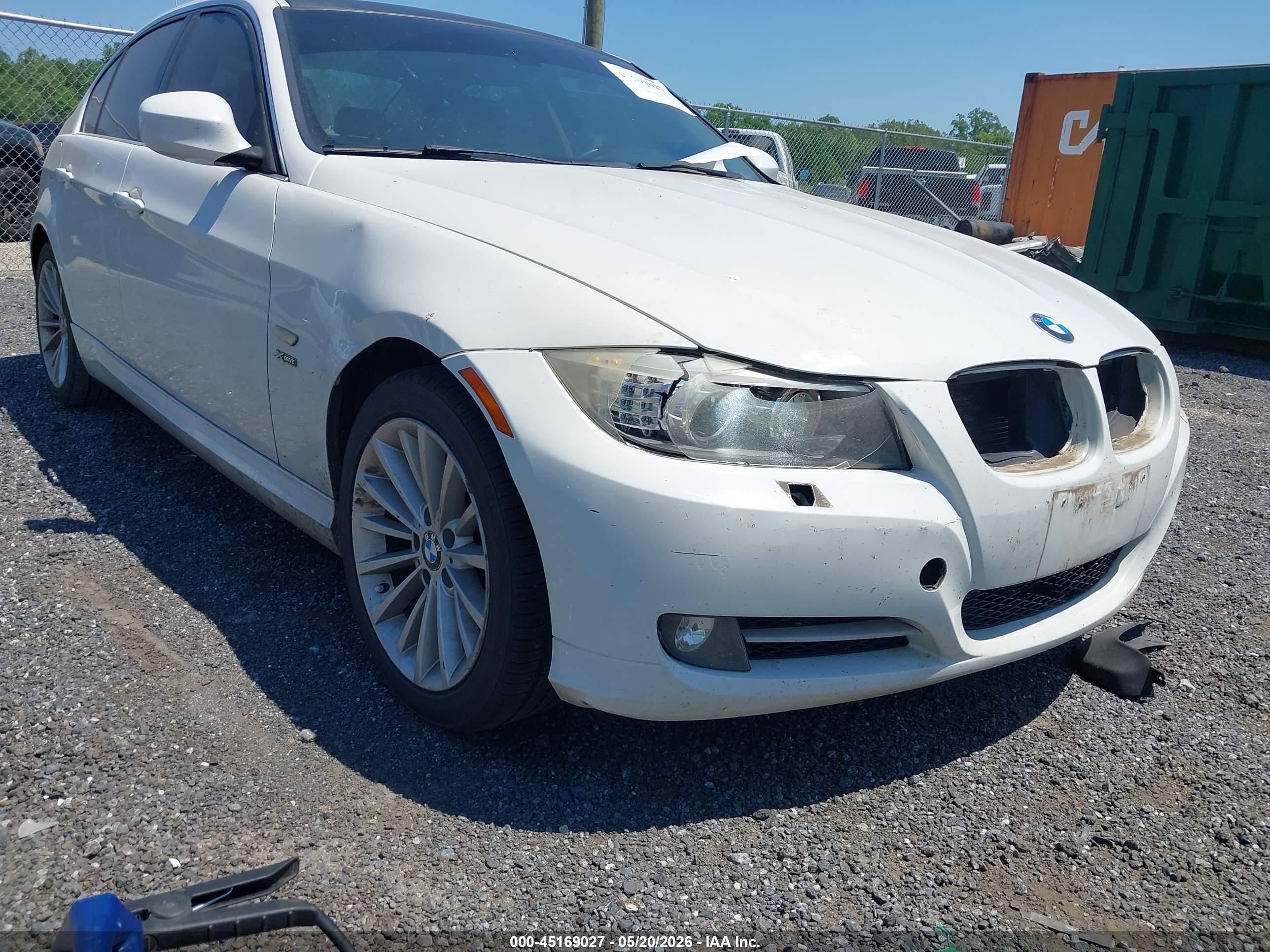 2011 Bmw 335i Xdrive White vin: WBAPL5C58BA918633