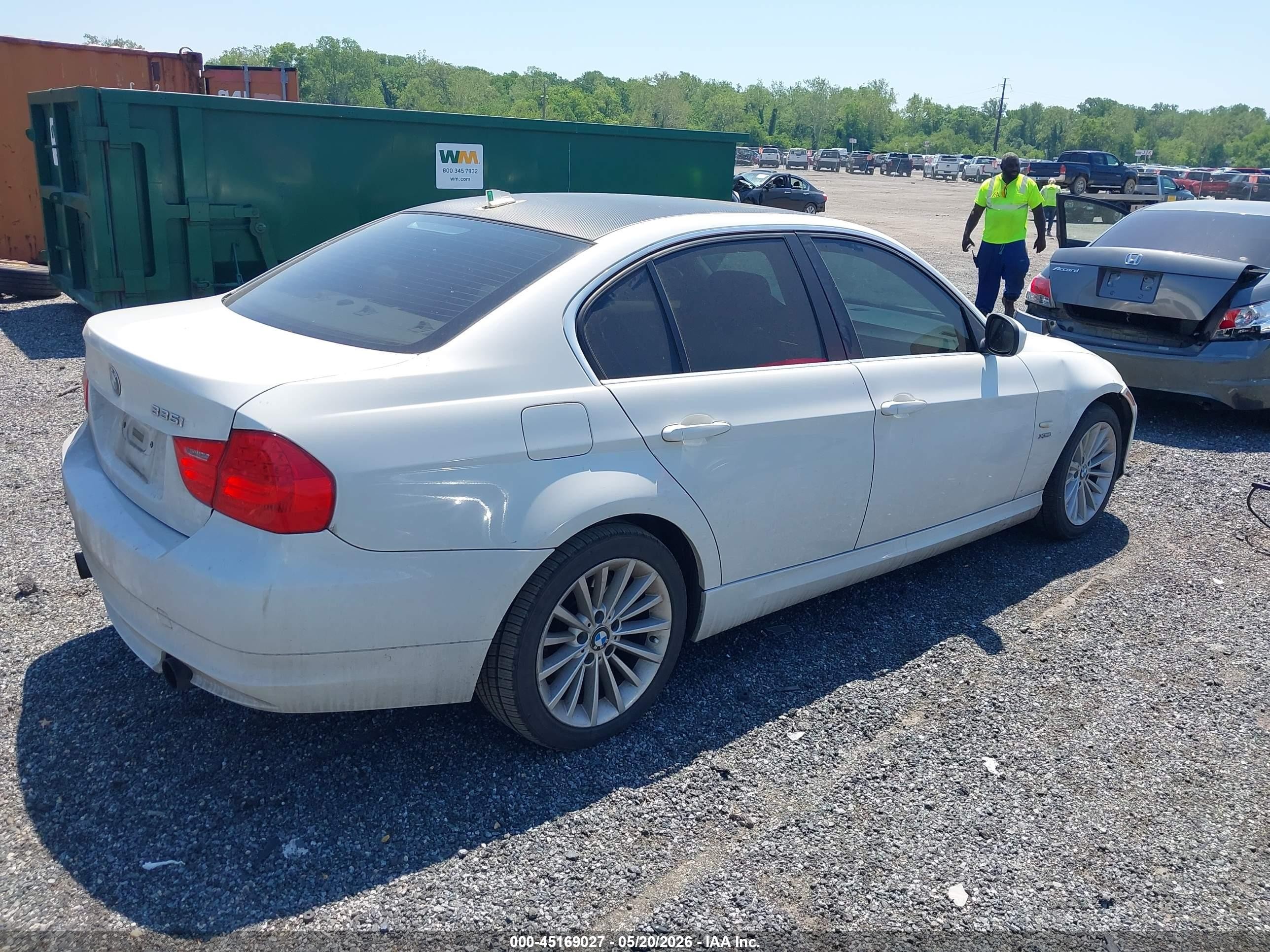 2011 Bmw 335i Xdrive White vin: WBAPL5C58BA918633
