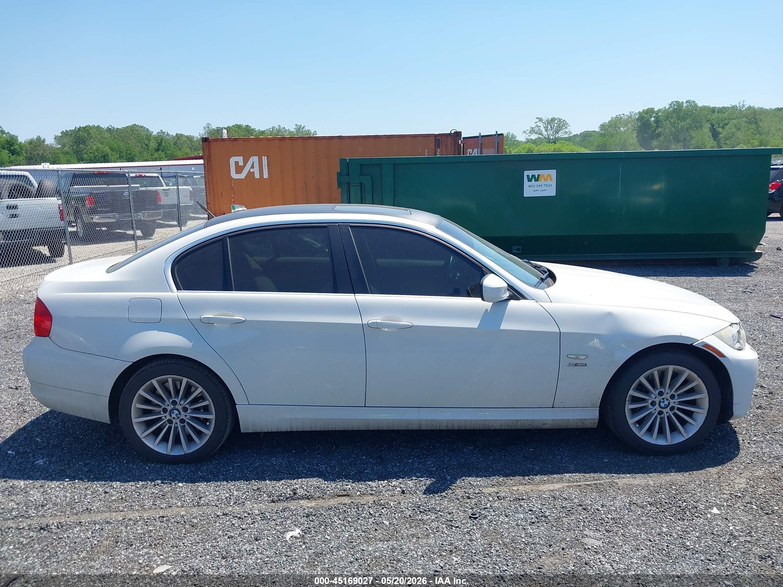 2011 Bmw 335i Xdrive White vin: WBAPL5C58BA918633