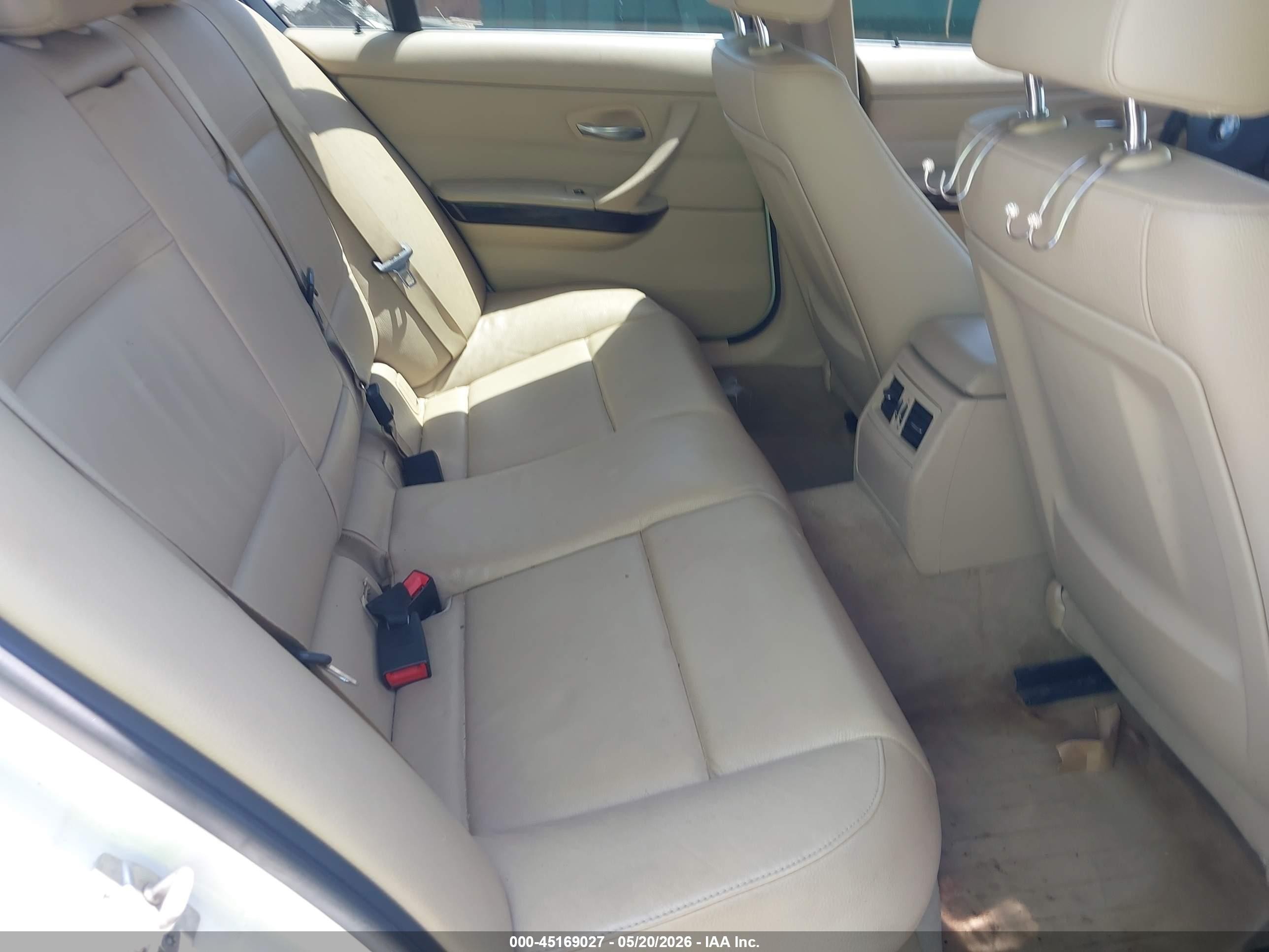 2011 Bmw 335i Xdrive White vin: WBAPL5C58BA918633