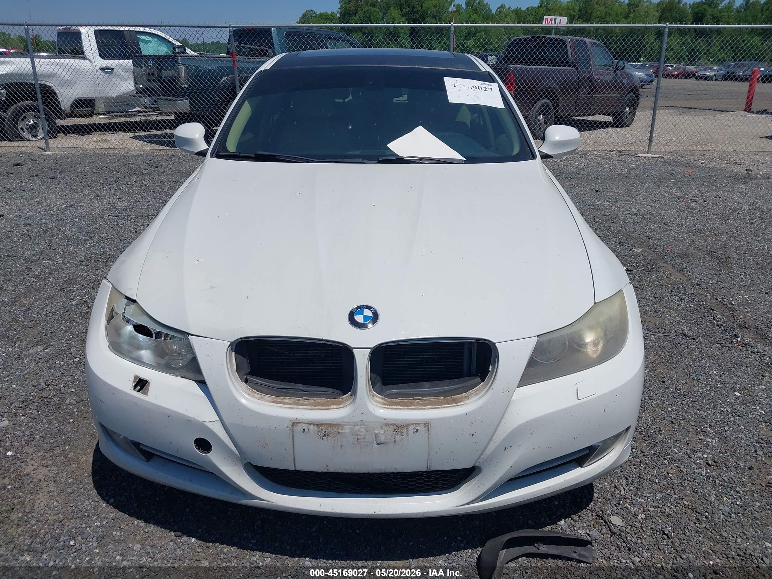 2011 Bmw 335i Xdrive White vin: WBAPL5C58BA918633