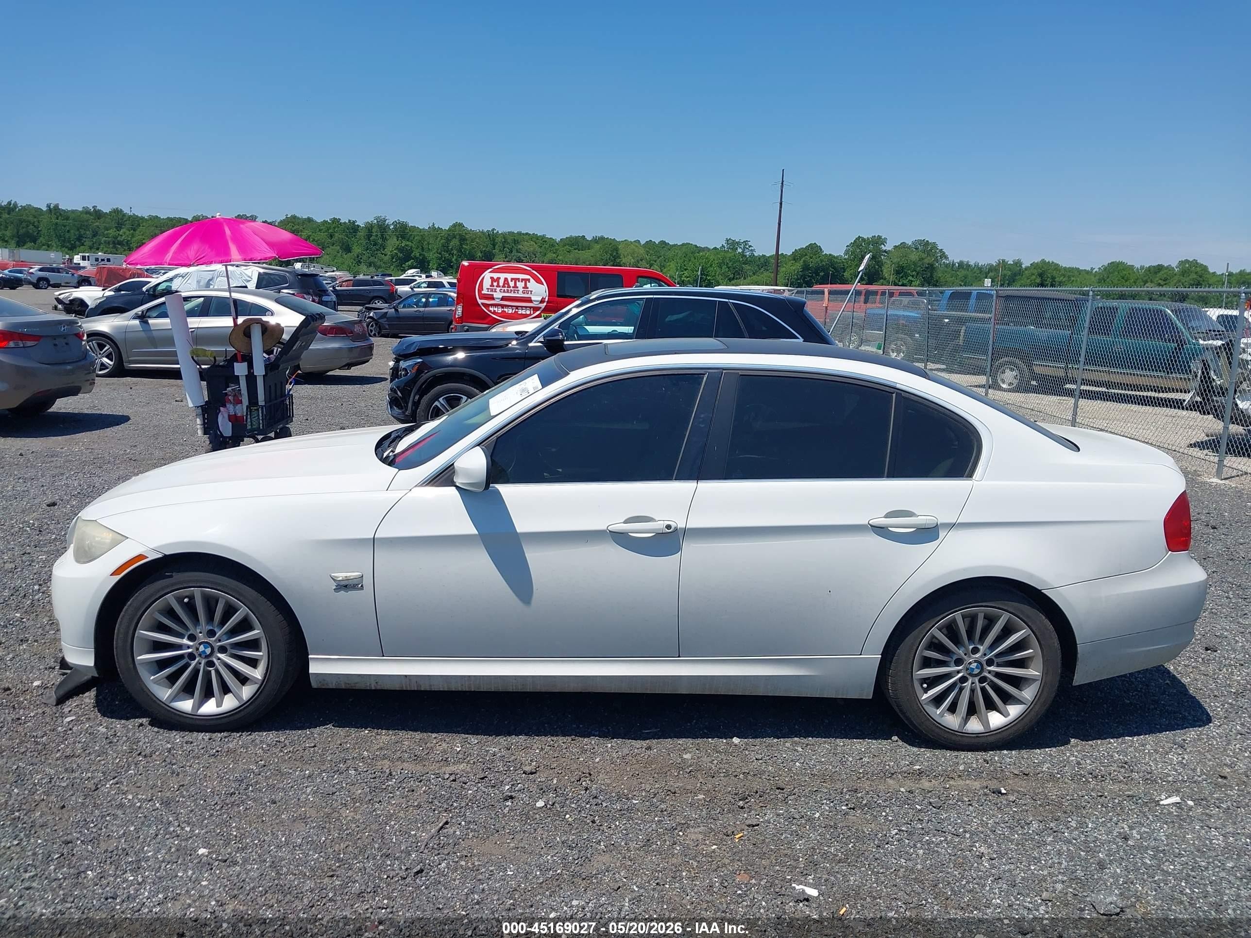 2011 Bmw 335i Xdrive White vin: WBAPL5C58BA918633