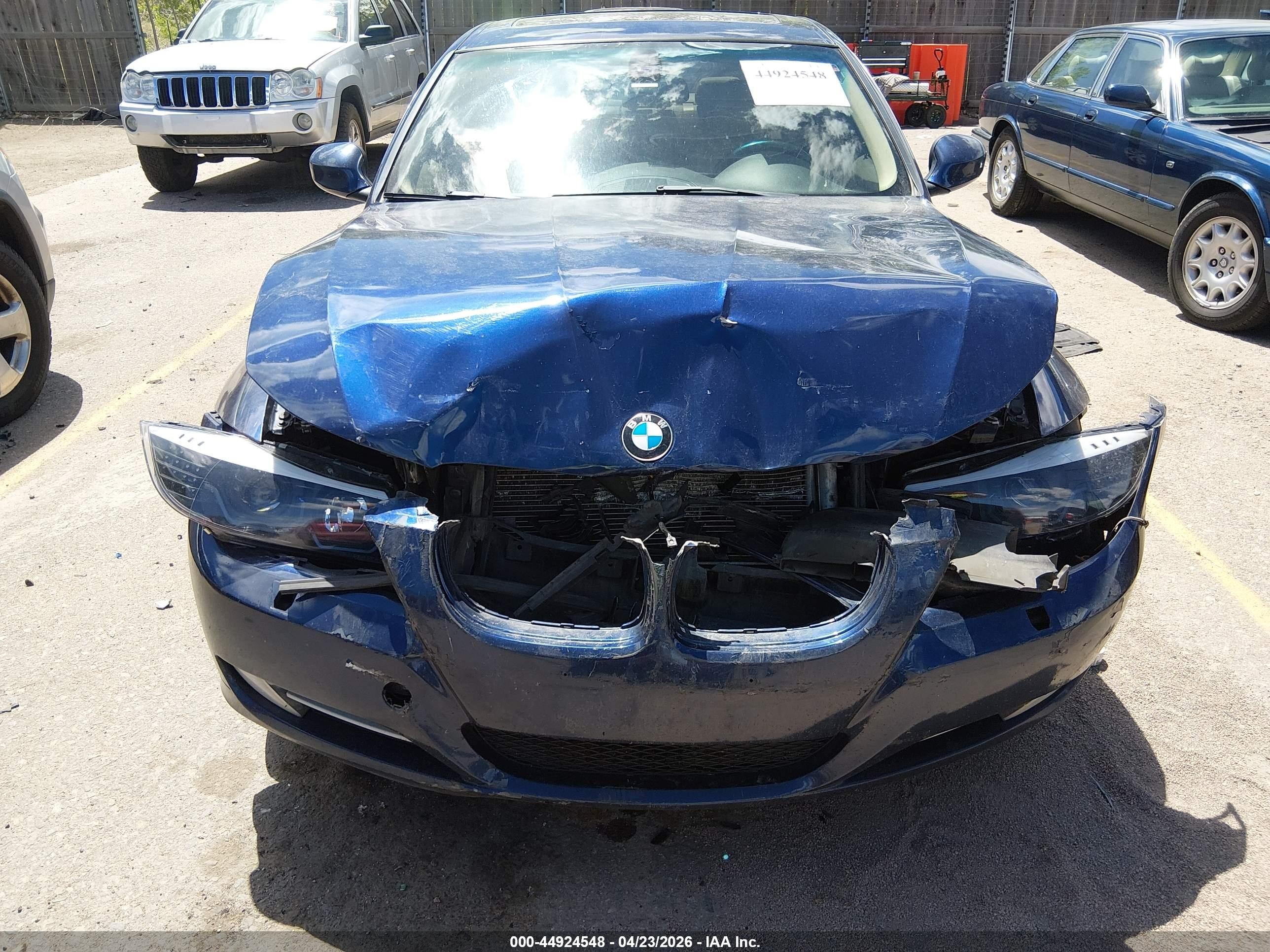 2011 Bmw 335i Xdrive Blue vin: WBAPL5C58BA921743