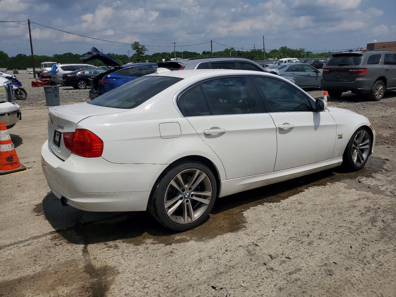 2011 Bmw 335 Xi White vin: WBAPL5C59BA920312