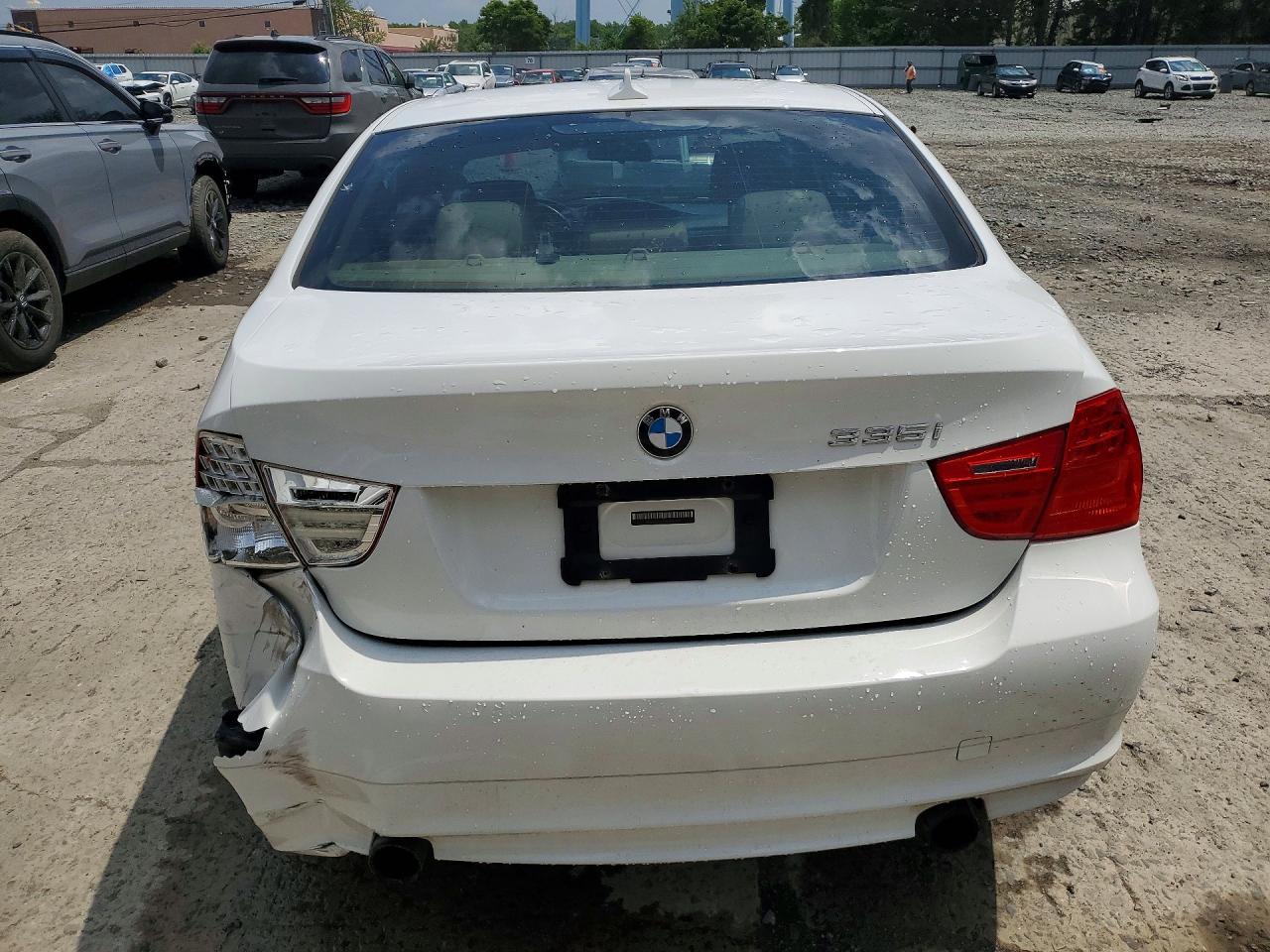 2011 Bmw 335 Xi White vin: WBAPL5C59BA920312