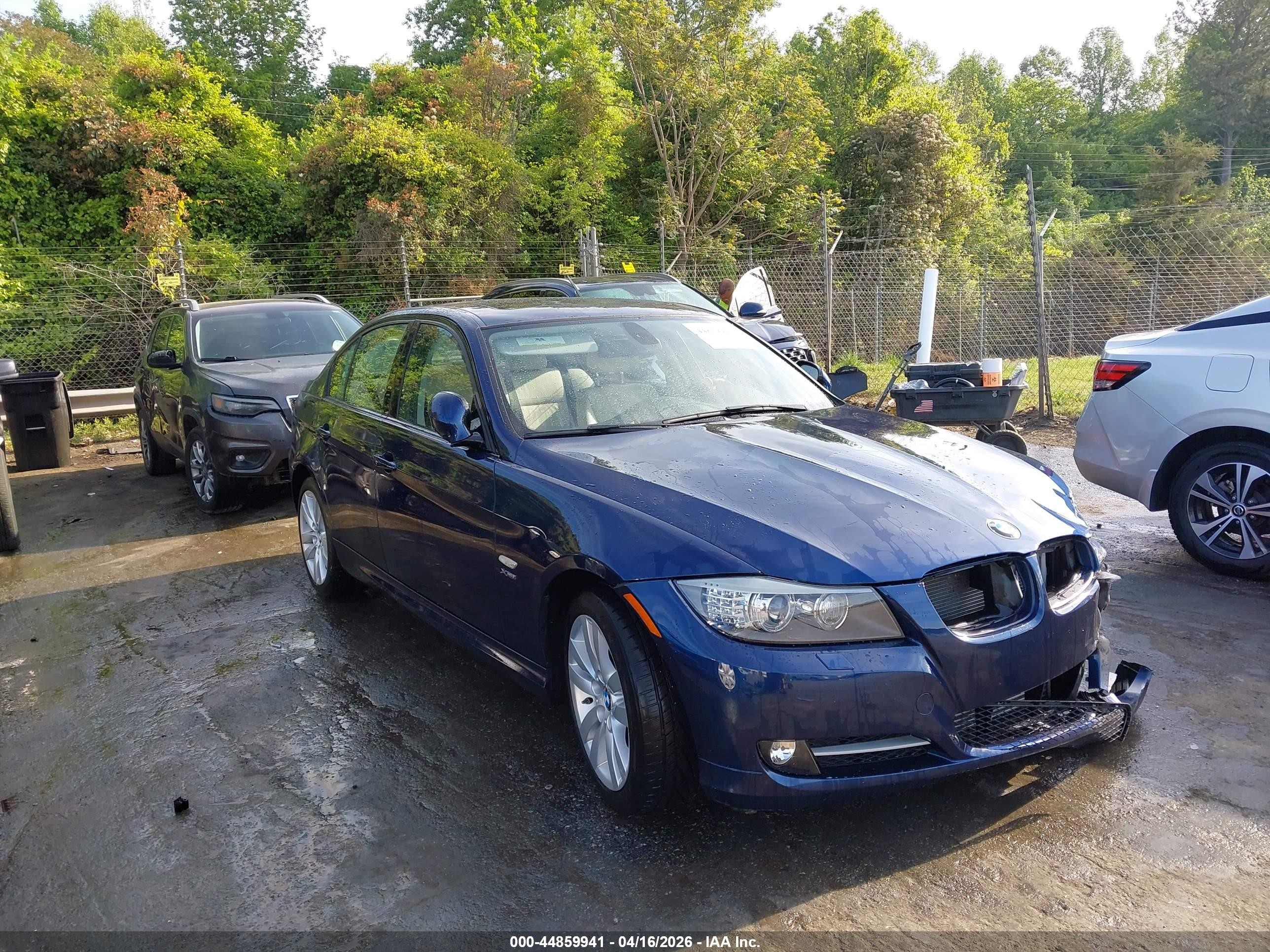 2011 Bmw 335i Xdrive Blue vin: WBAPL5G50BNN23039