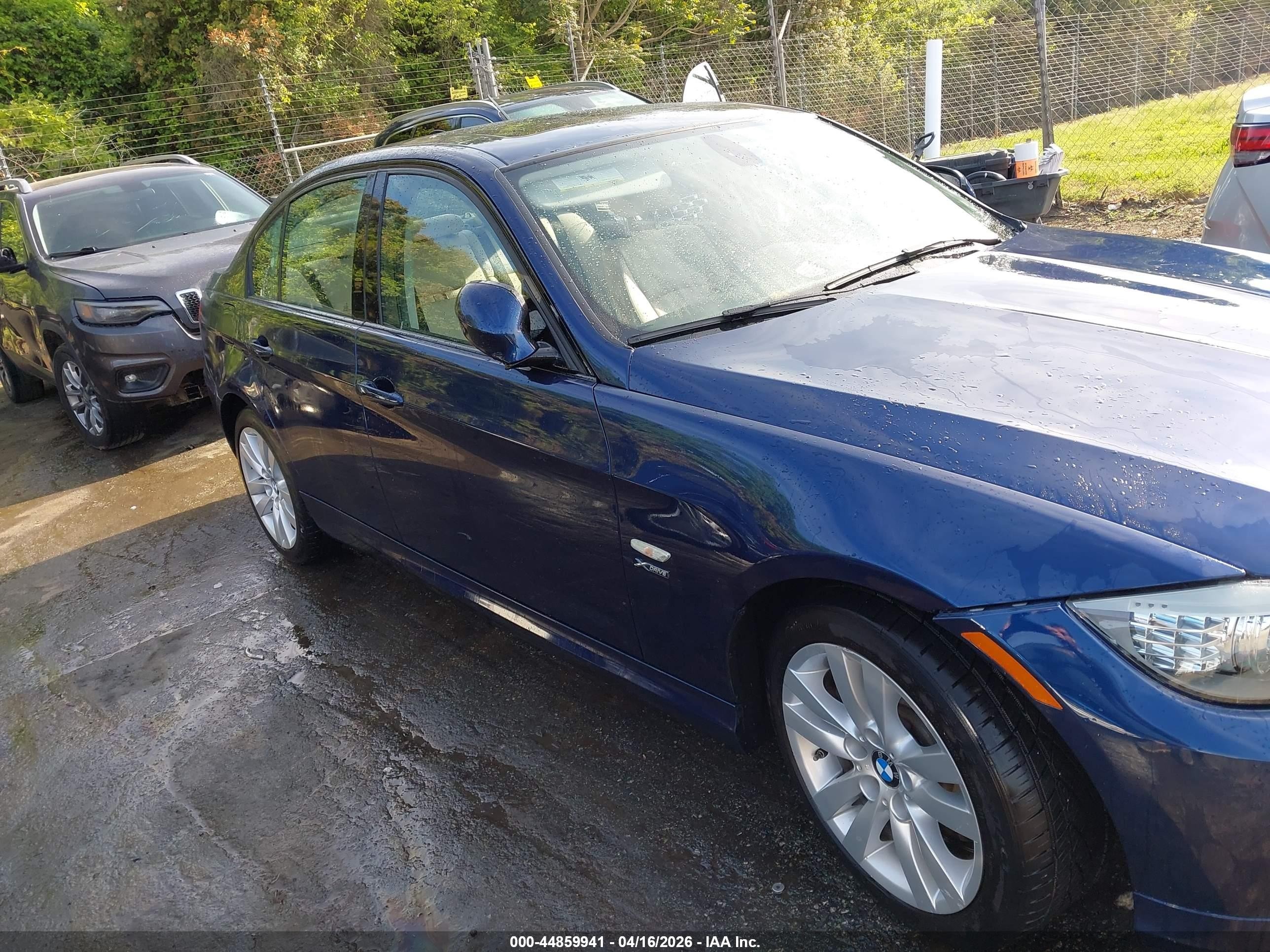 2011 Bmw 335i Xdrive Blue vin: WBAPL5G50BNN23039