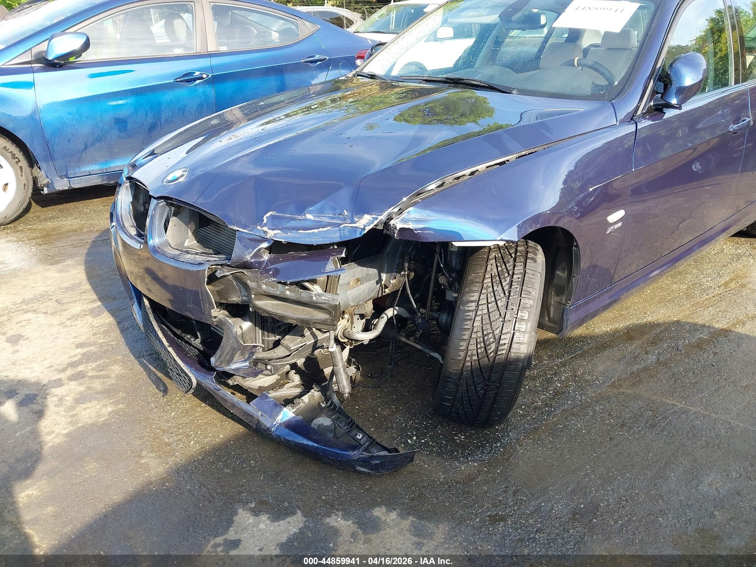 2011 Bmw 335i Xdrive Blue vin: WBAPL5G50BNN23039
