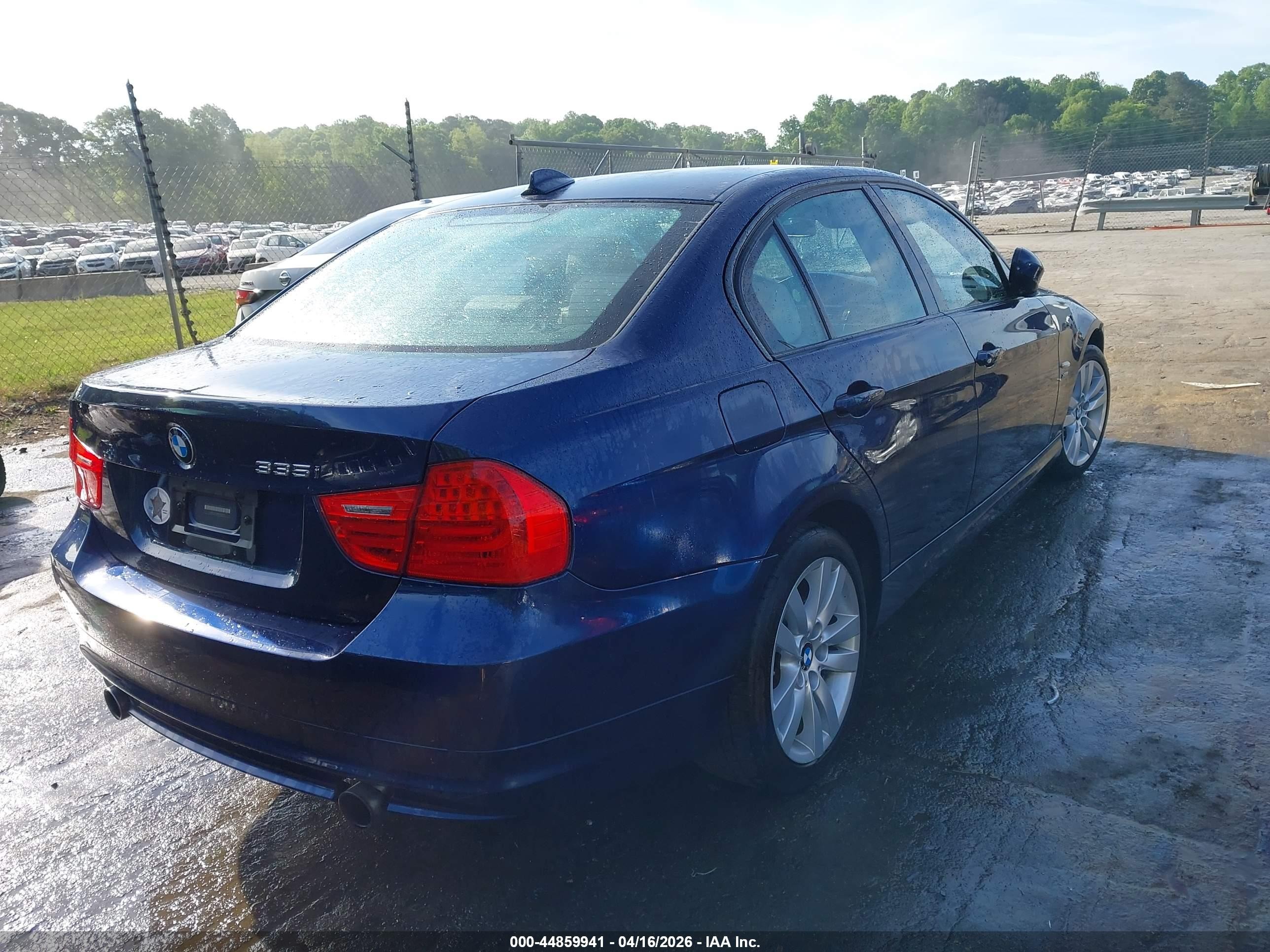 2011 Bmw 335i Xdrive Blue vin: WBAPL5G50BNN23039