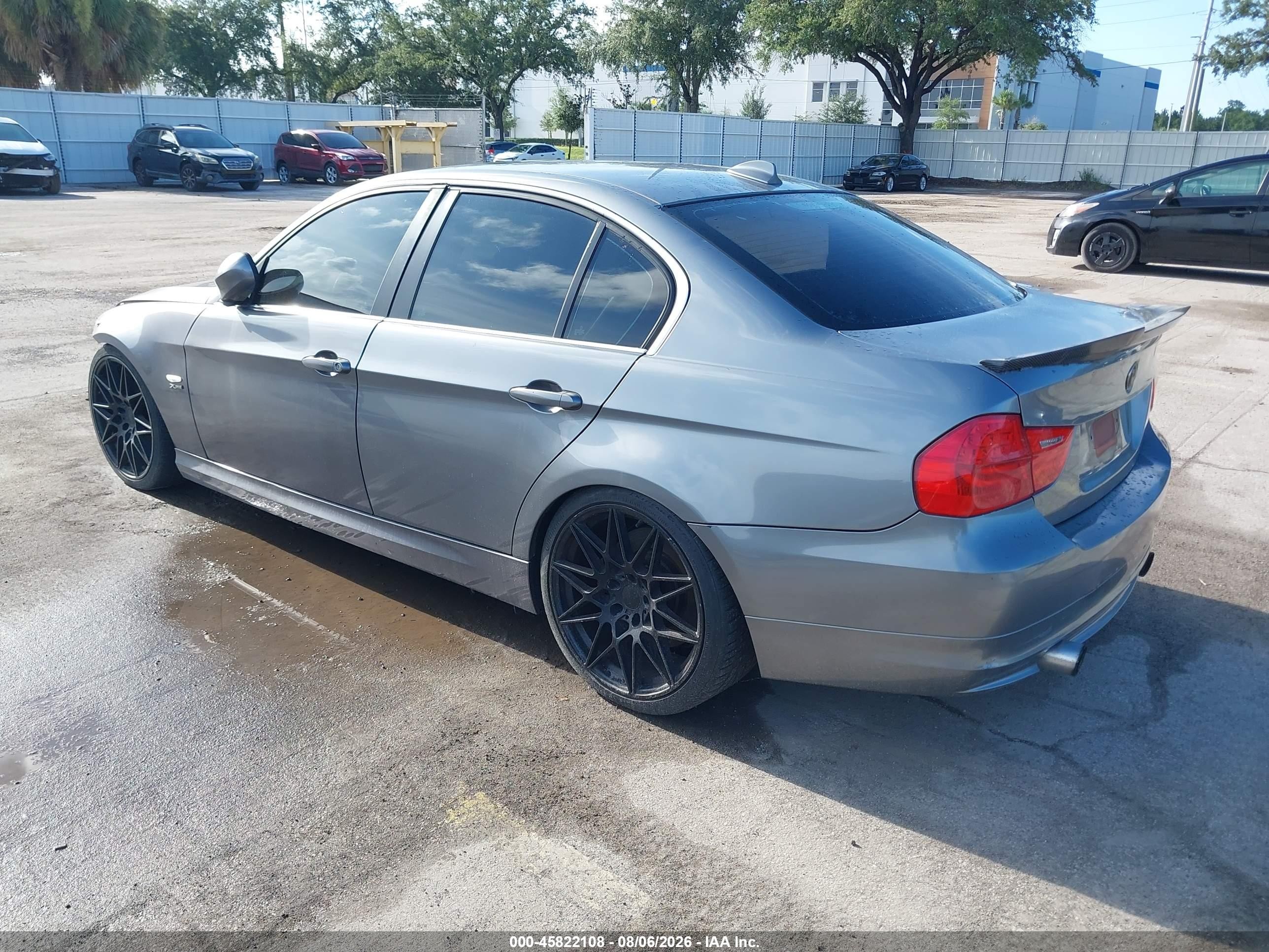 2011 Bmw 335i Xdrive Gray vin: WBAPL5G51BNN22157