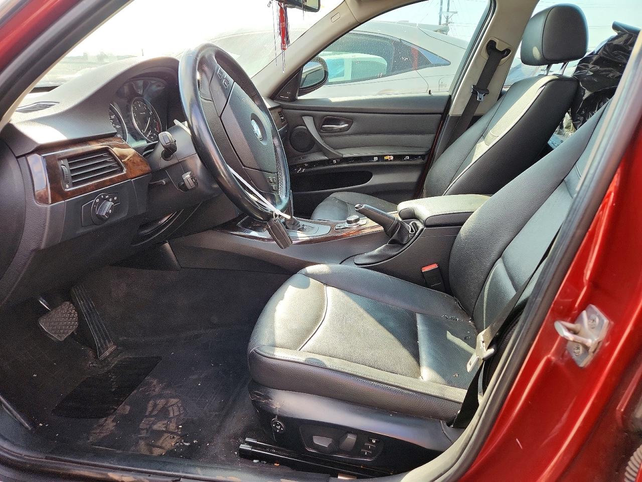2011 Bmw 335 Xi Бордовый vin: WBAPL5G53BNN23553