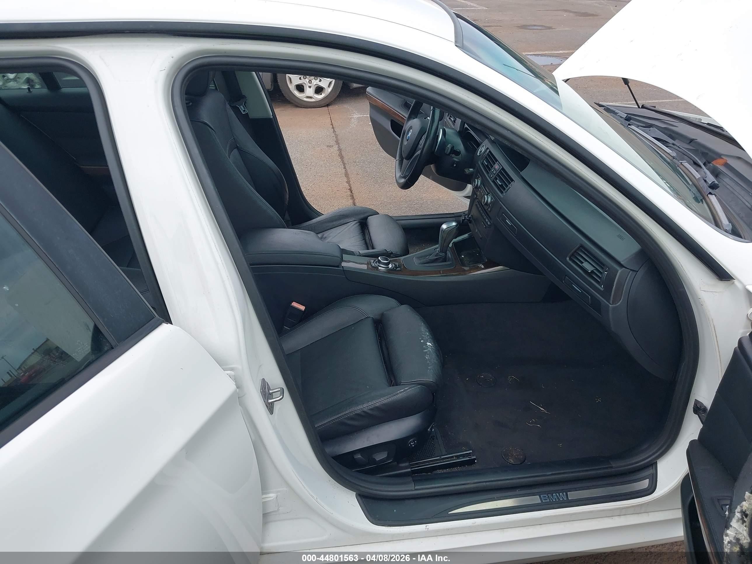 2011 Bmw 335i Xdrive White vin: WBAPL5G56BNN21974