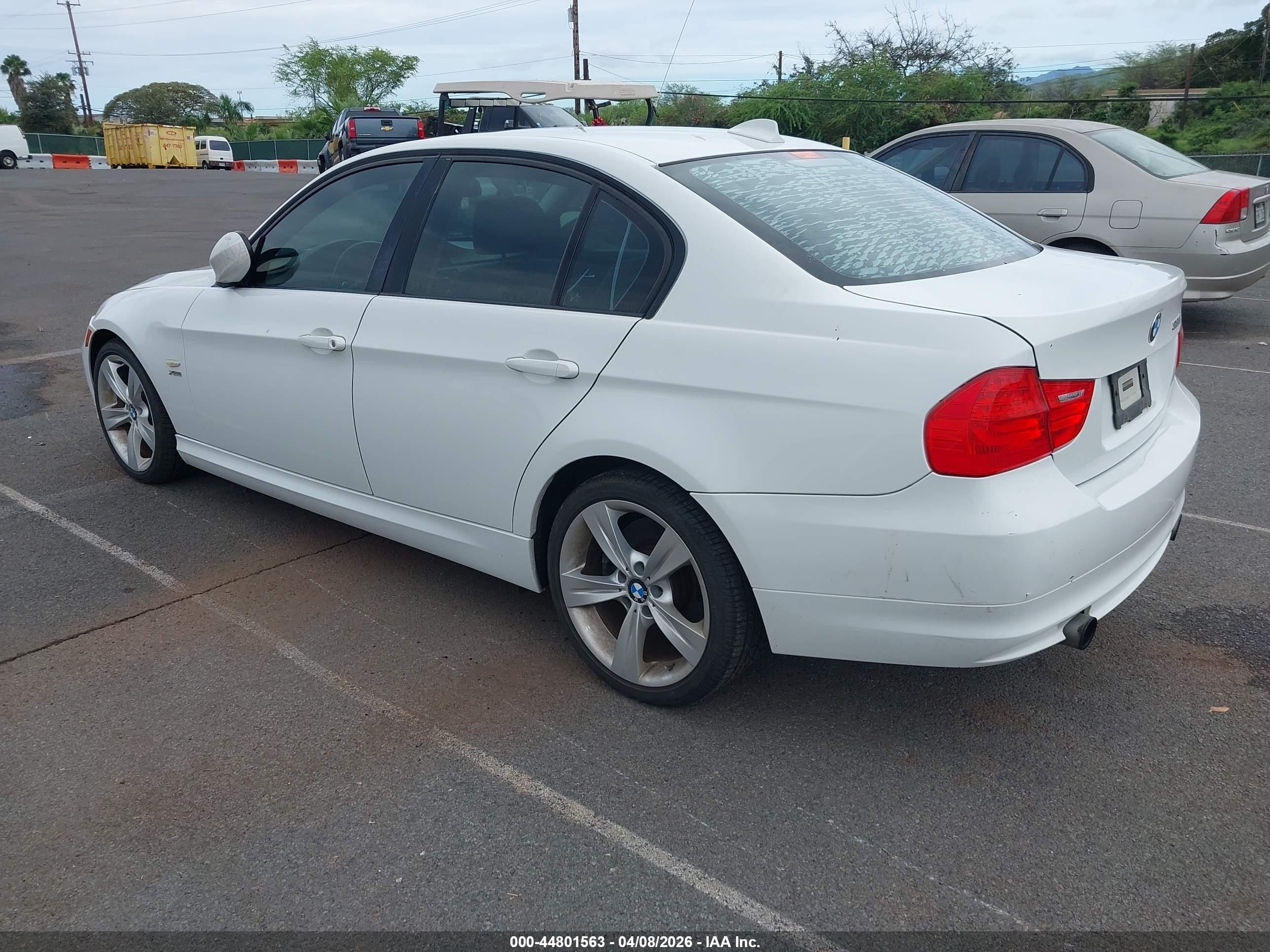 2011 Bmw 335i Xdrive White vin: WBAPL5G56BNN21974