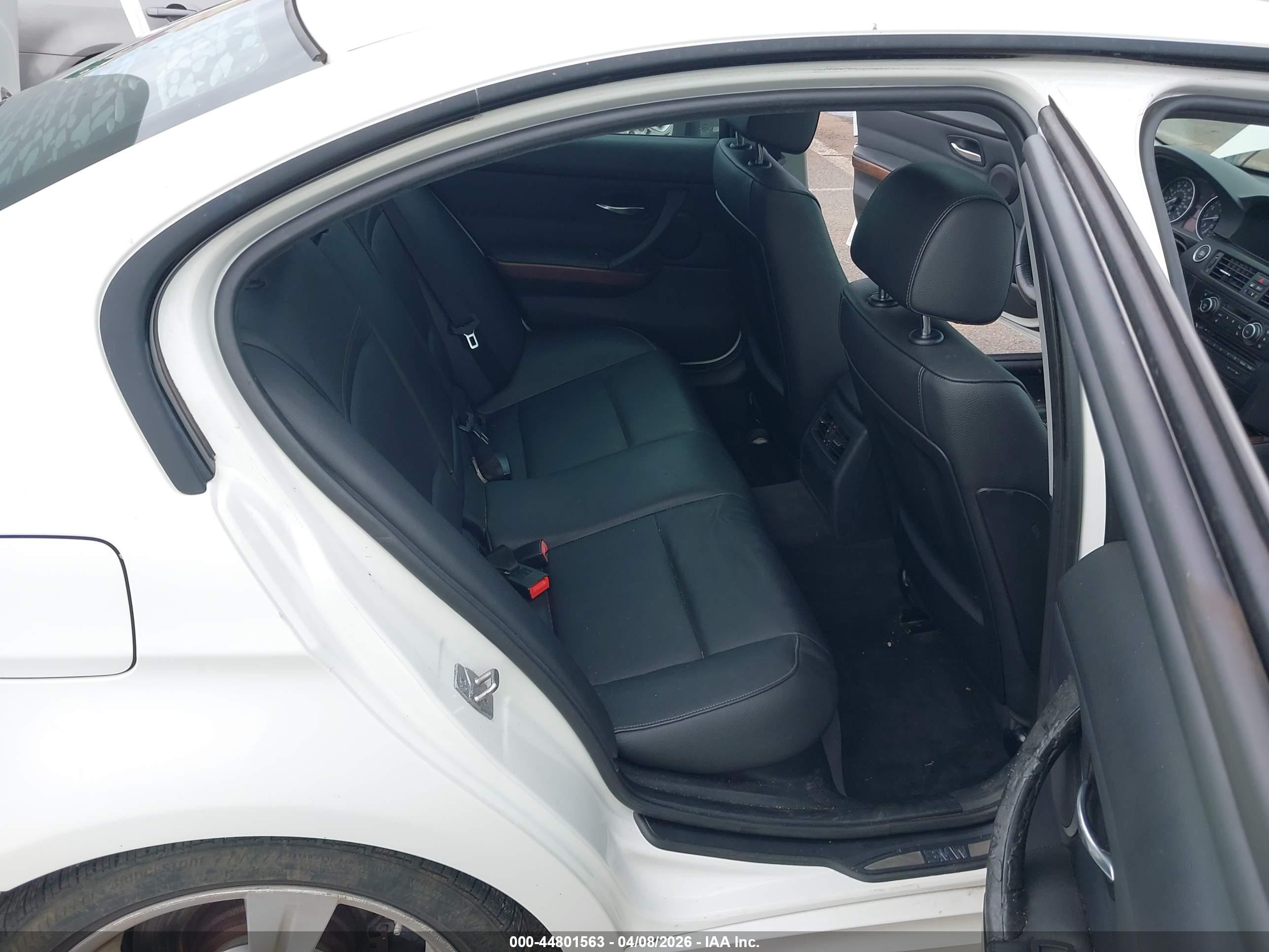 2011 Bmw 335i Xdrive White vin: WBAPL5G56BNN21974