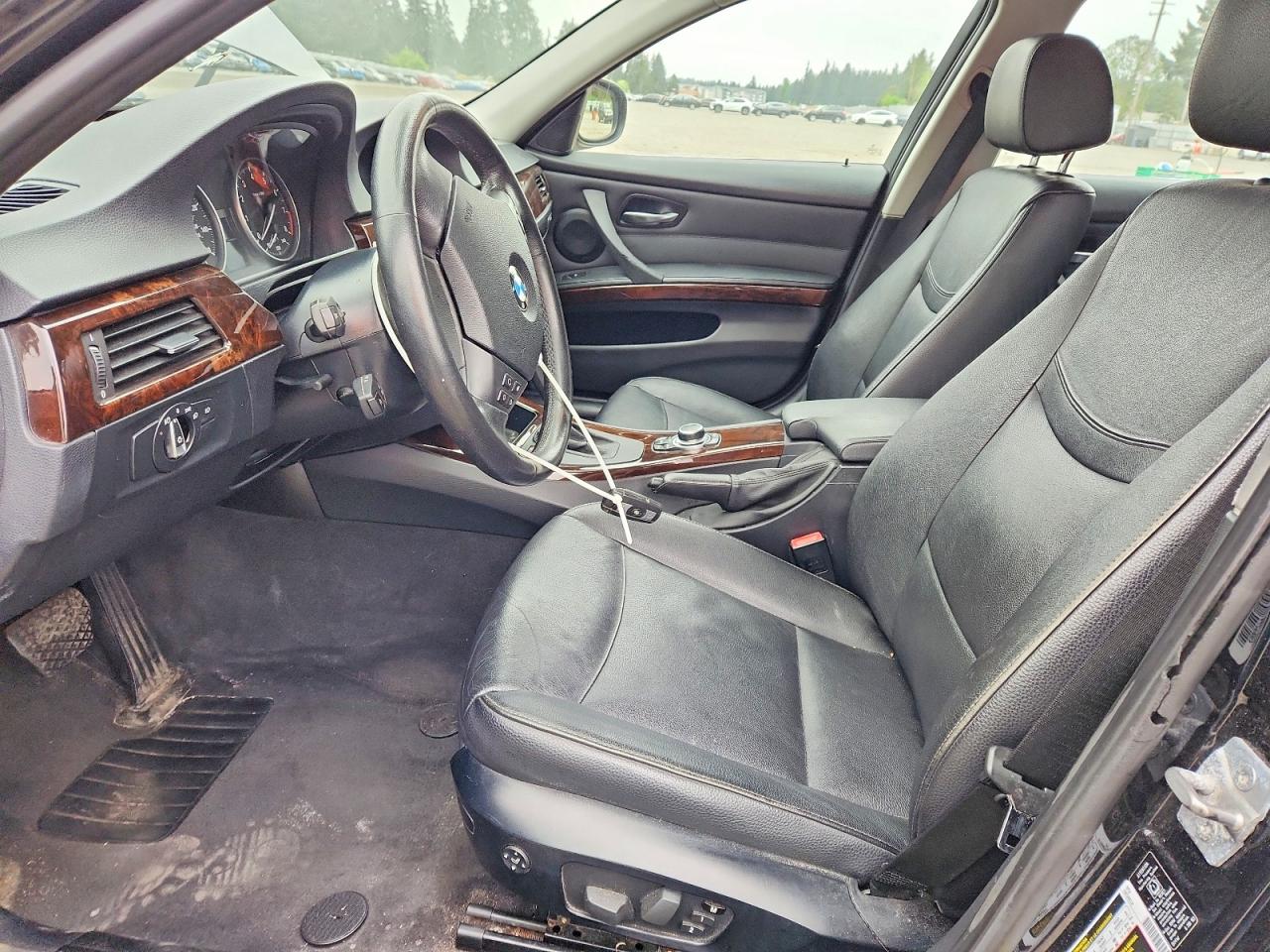 2011 Bmw 335 Xi Черный vin: WBAPL5G58BNN22222