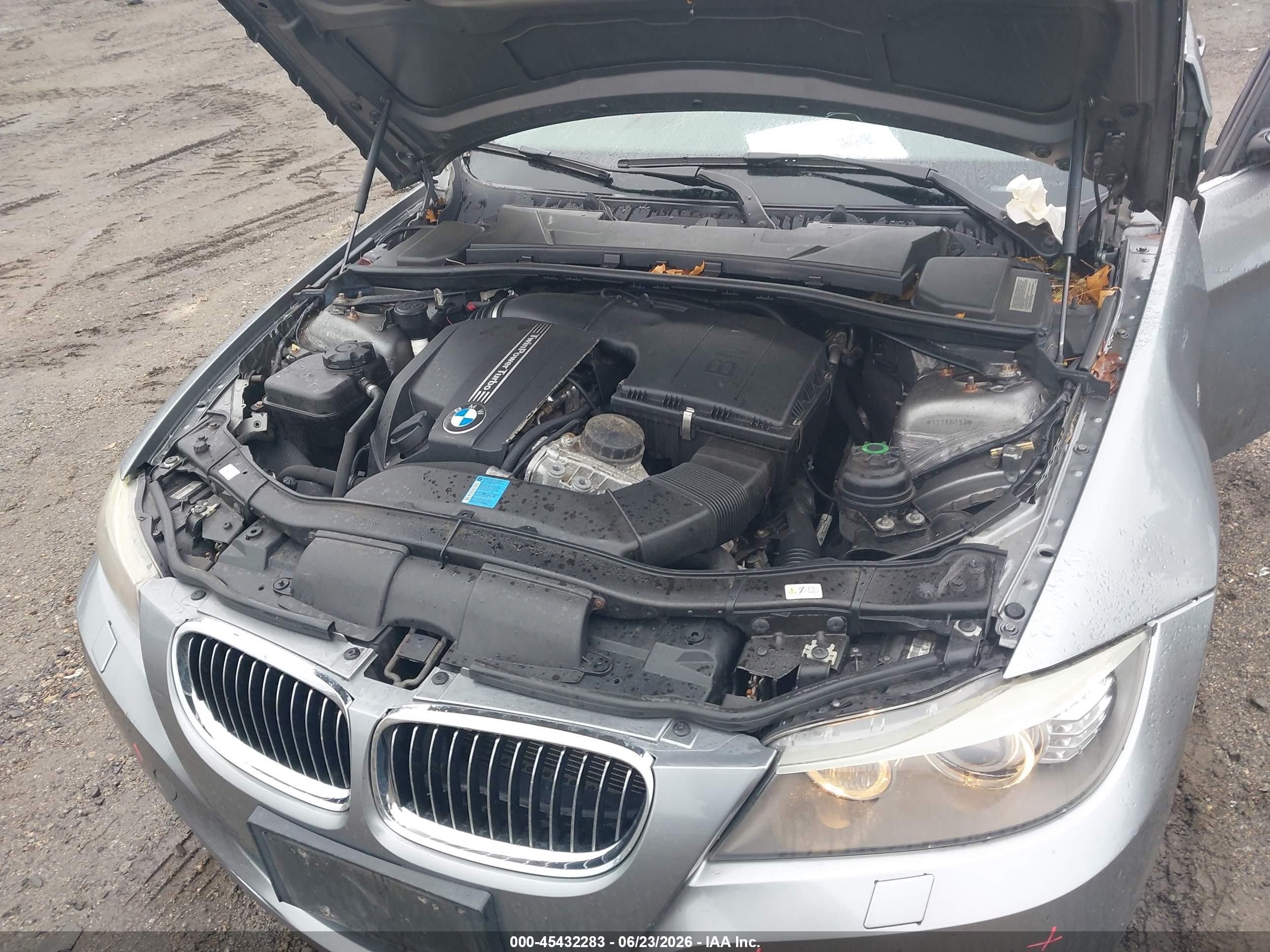 2011 Bmw 335i Xdrive Серый vin: WBAPL5G59BNN21936