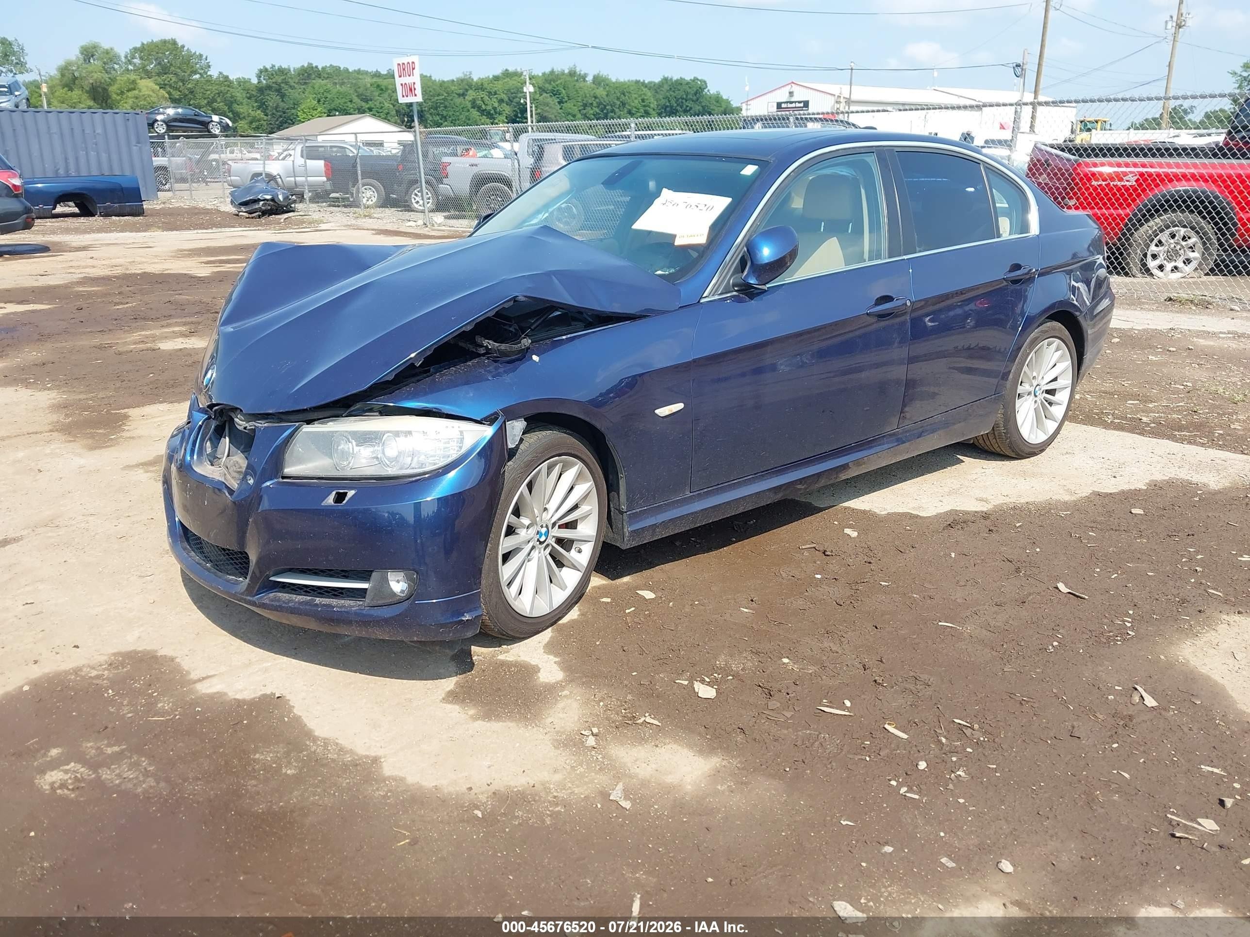 2011 Bmw 335i   Blue vin: WBAPM5C50BE576259