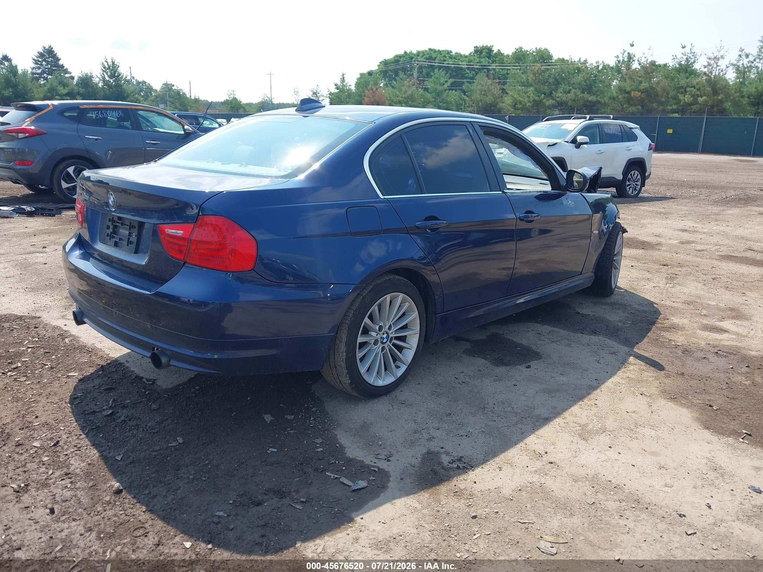 2011 Bmw 335i   Blue vin: WBAPM5C50BE576259