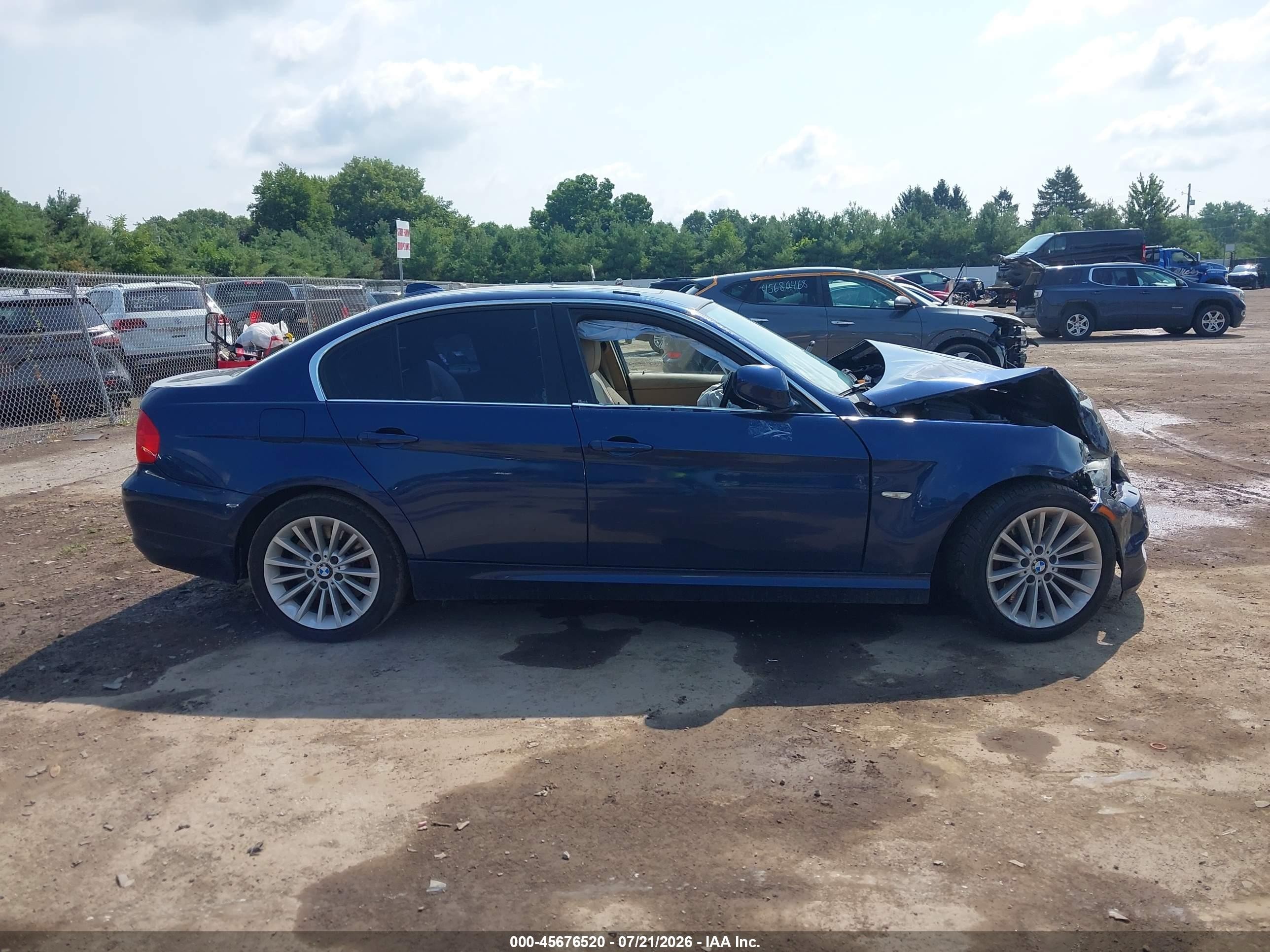 2011 Bmw 335i   Blue vin: WBAPM5C50BE576259