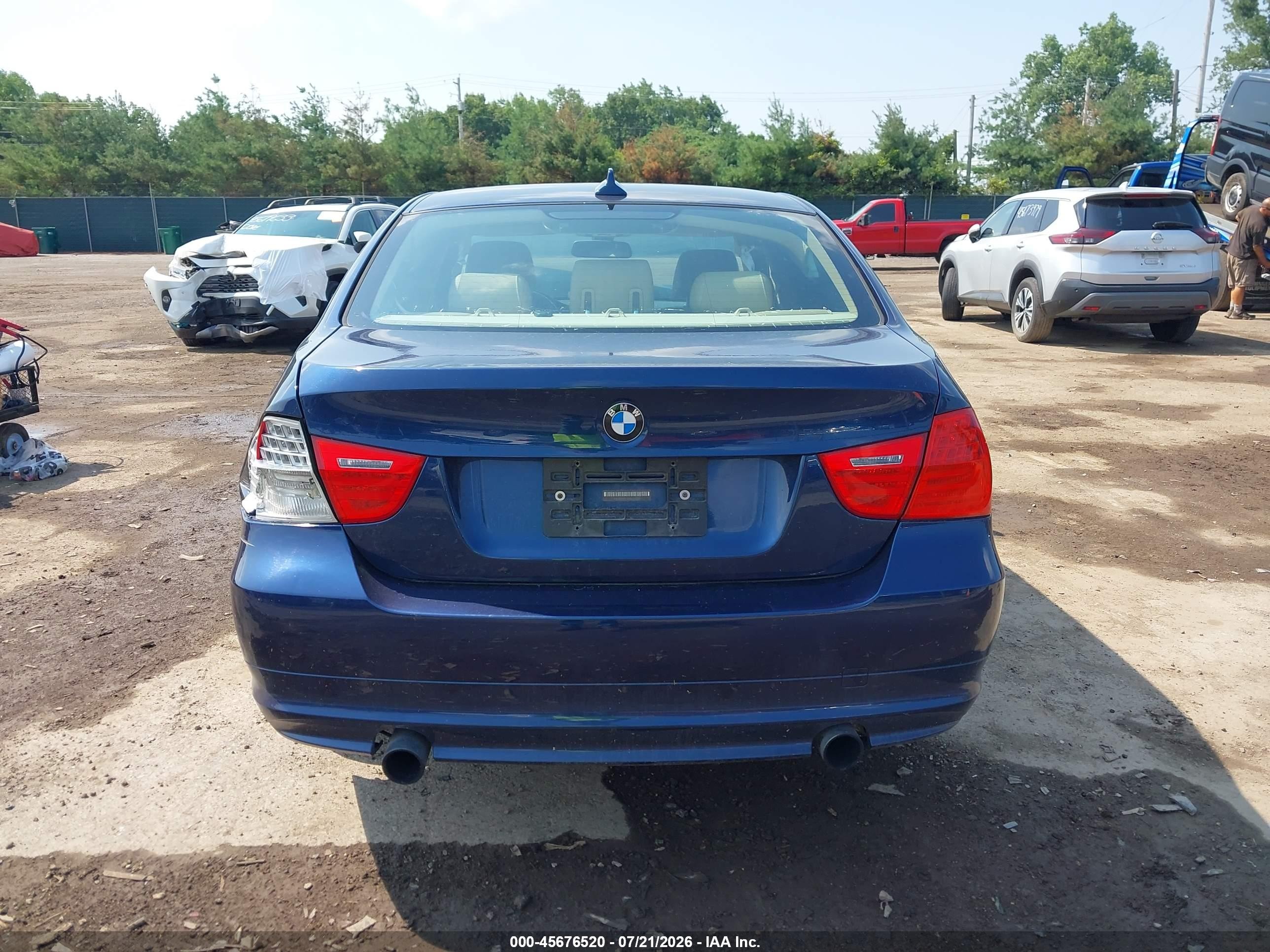 2011 Bmw 335i   Blue vin: WBAPM5C50BE576259