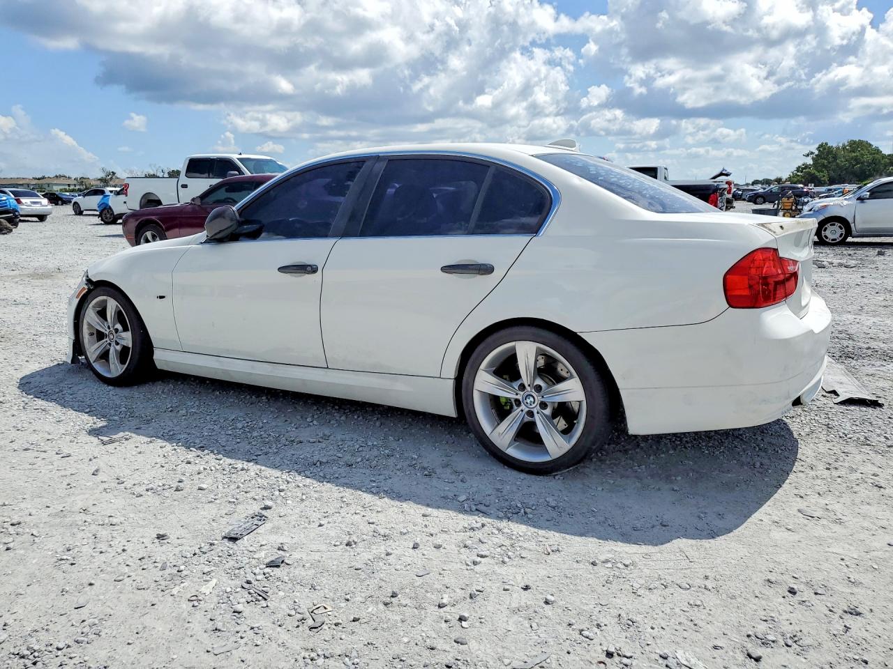 2011 Bmw 335 I White vin: WBAPM5C50BE577489