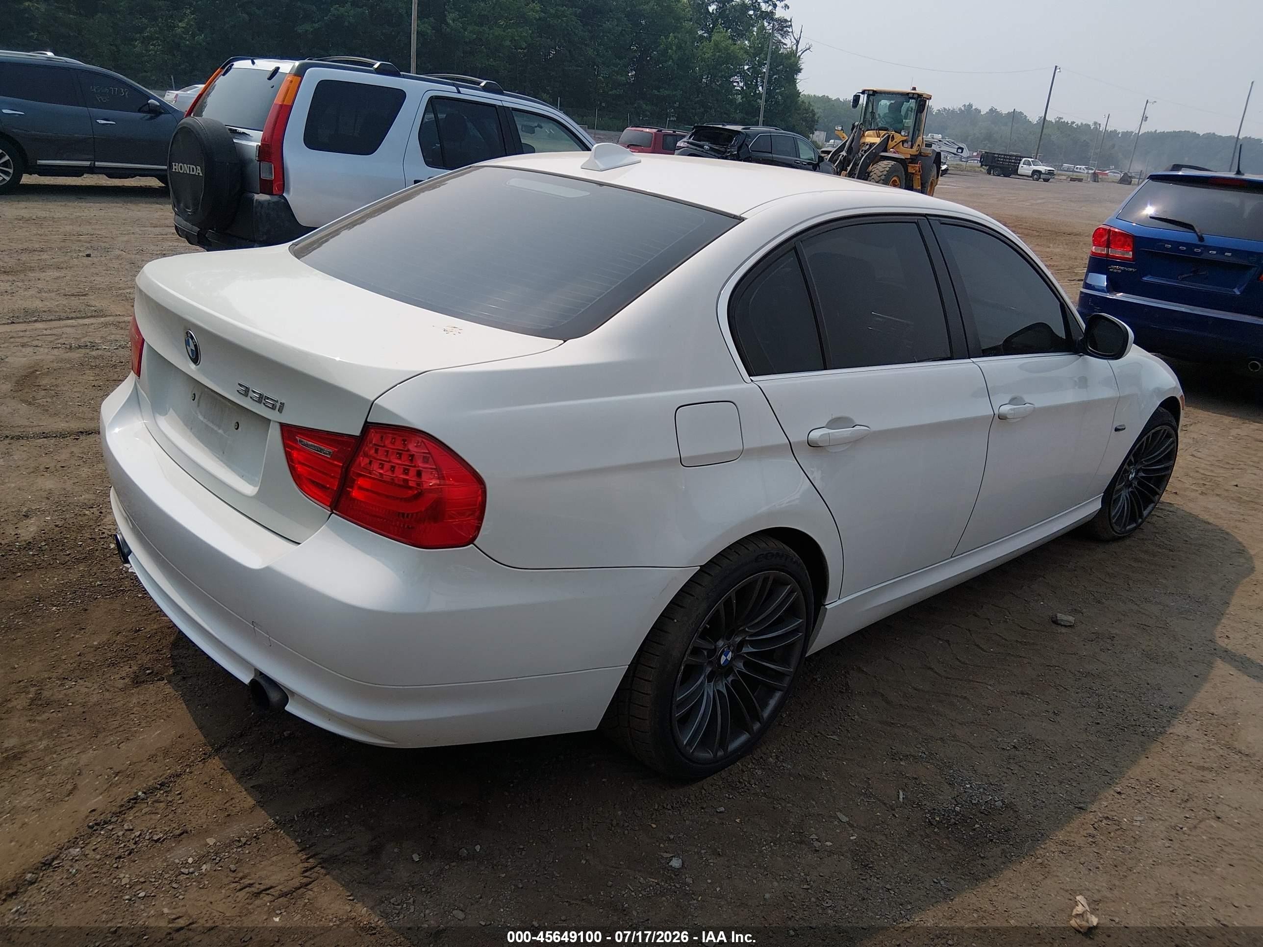 2011 Bmw 335i   Белый vin: WBAPM5C53BE576577