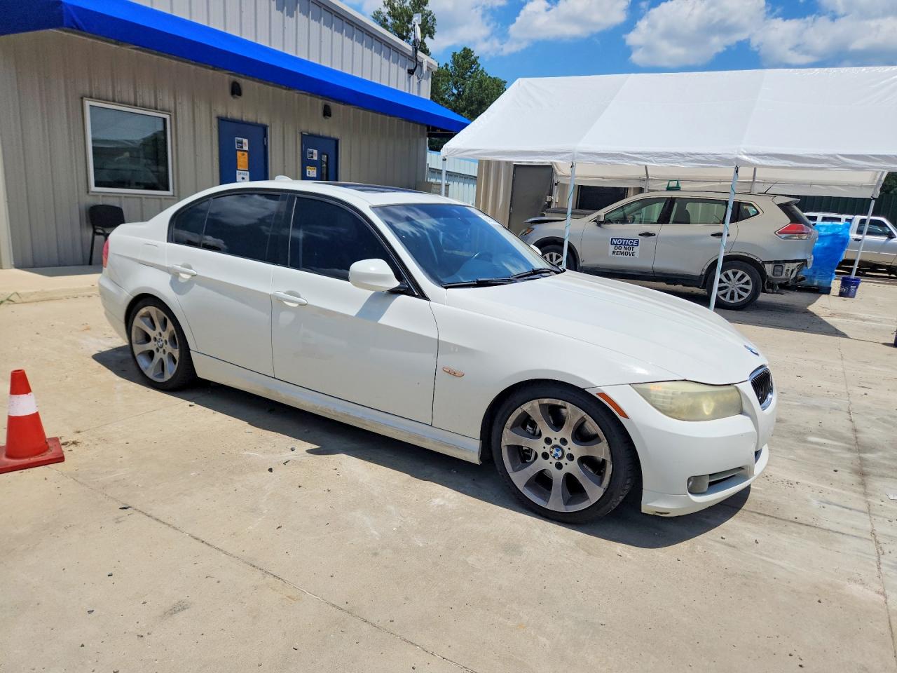 2011 Bmw 335 I White vin: WBAPM5C57BE575433