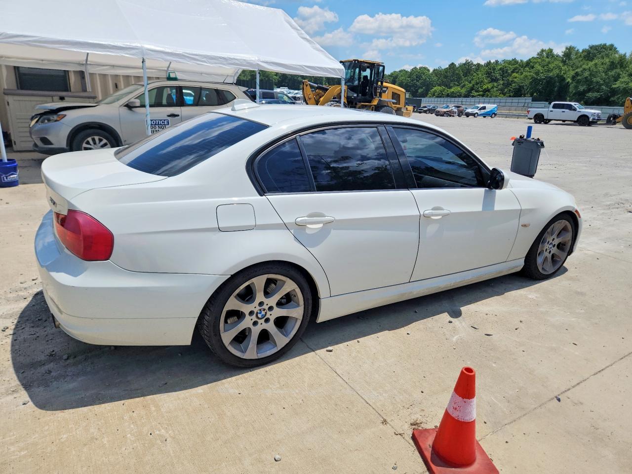 2011 Bmw 335 I White vin: WBAPM5C57BE575433
