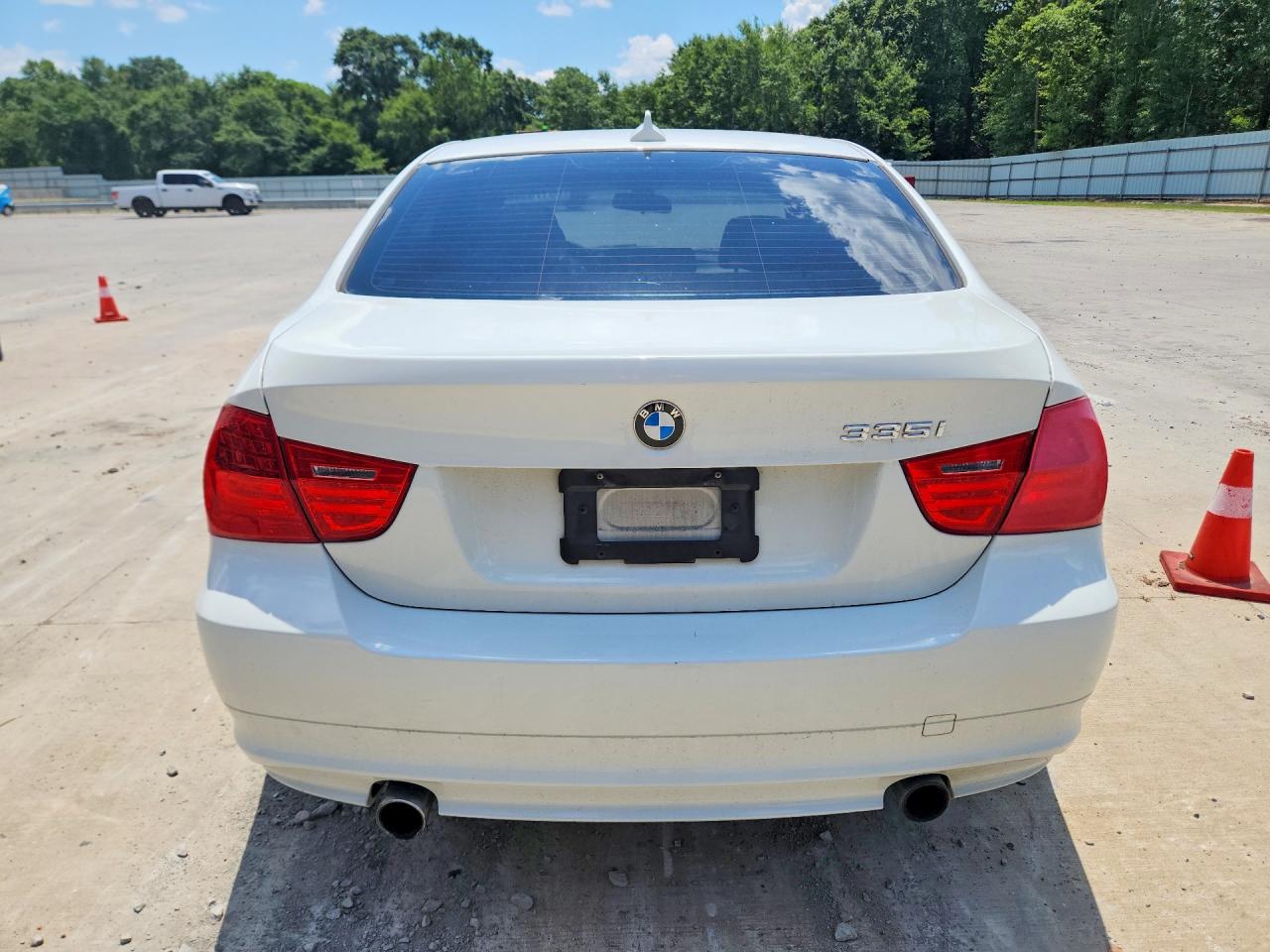 2011 Bmw 335 I White vin: WBAPM5C57BE575433
