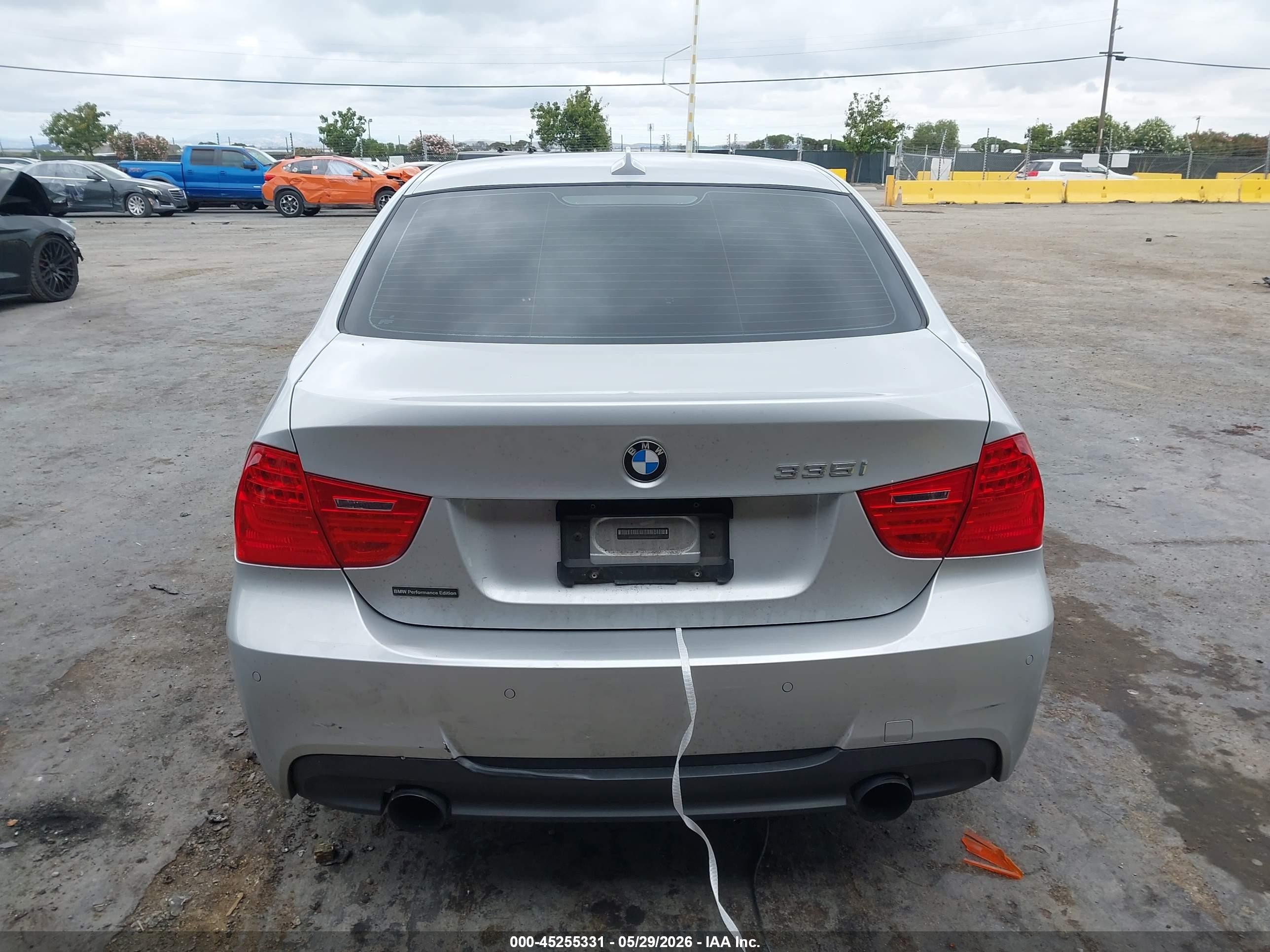 2011 Bmw 335i   Silver vin: WBAPM5G50BNN01118