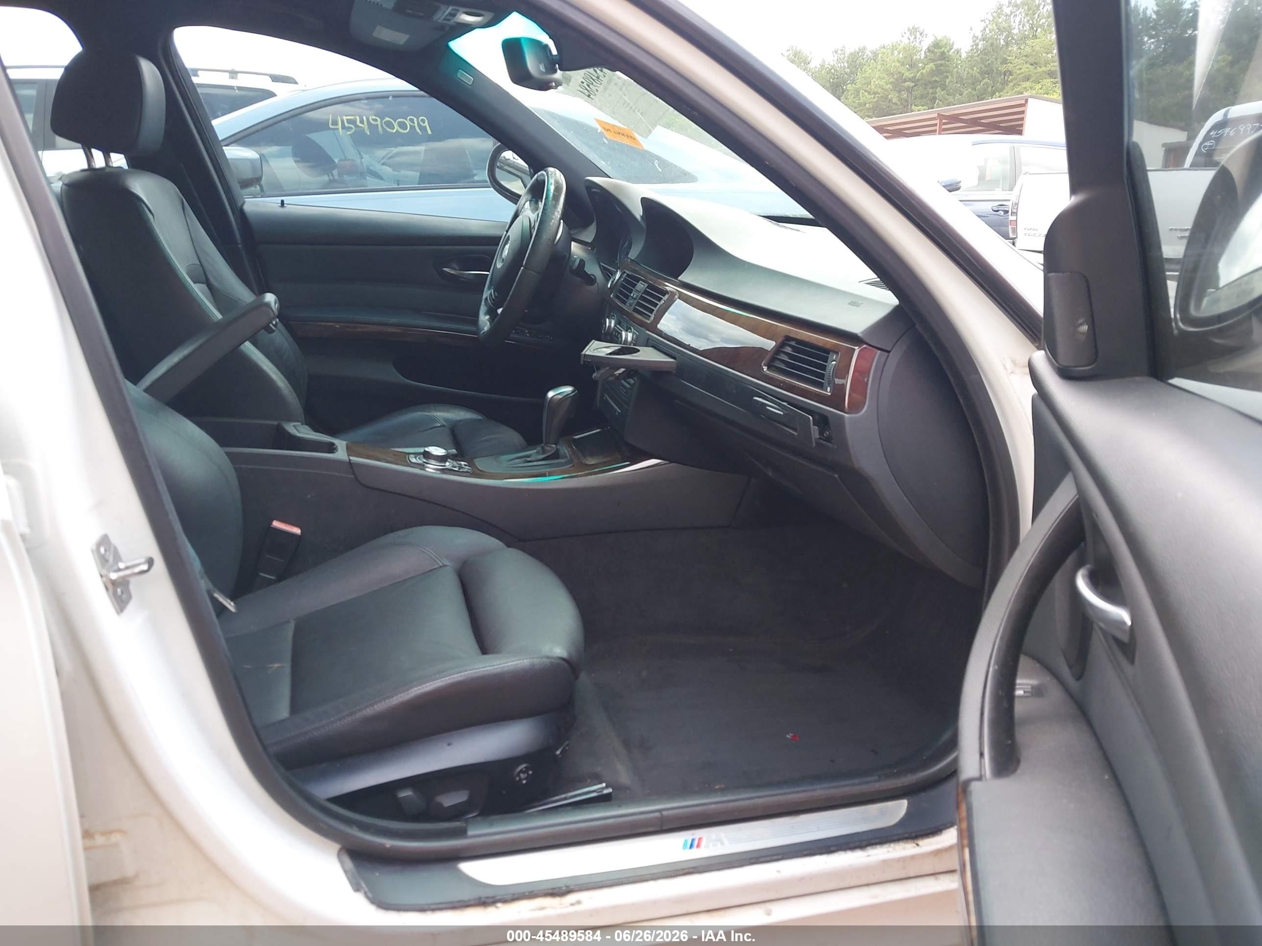 2009 Bmw 335i   White vin: WBAPM735X9A366667