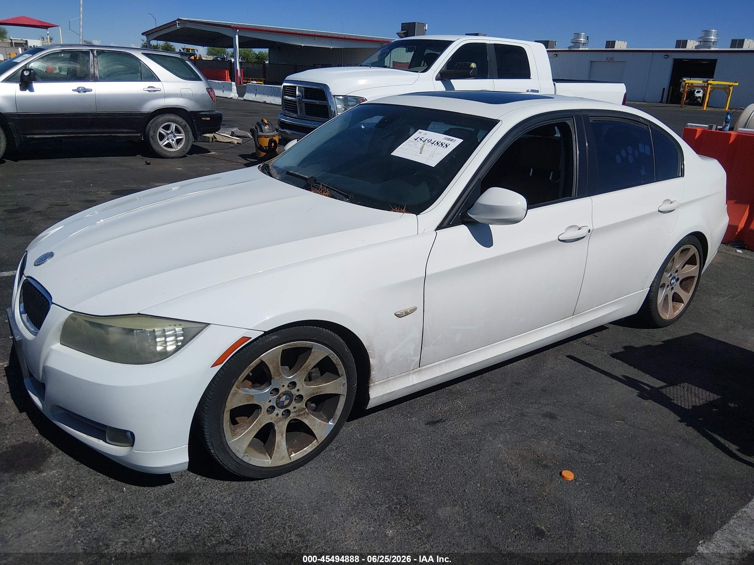 2009 Bmw 335i   White vin: WBAPM77589NL86709