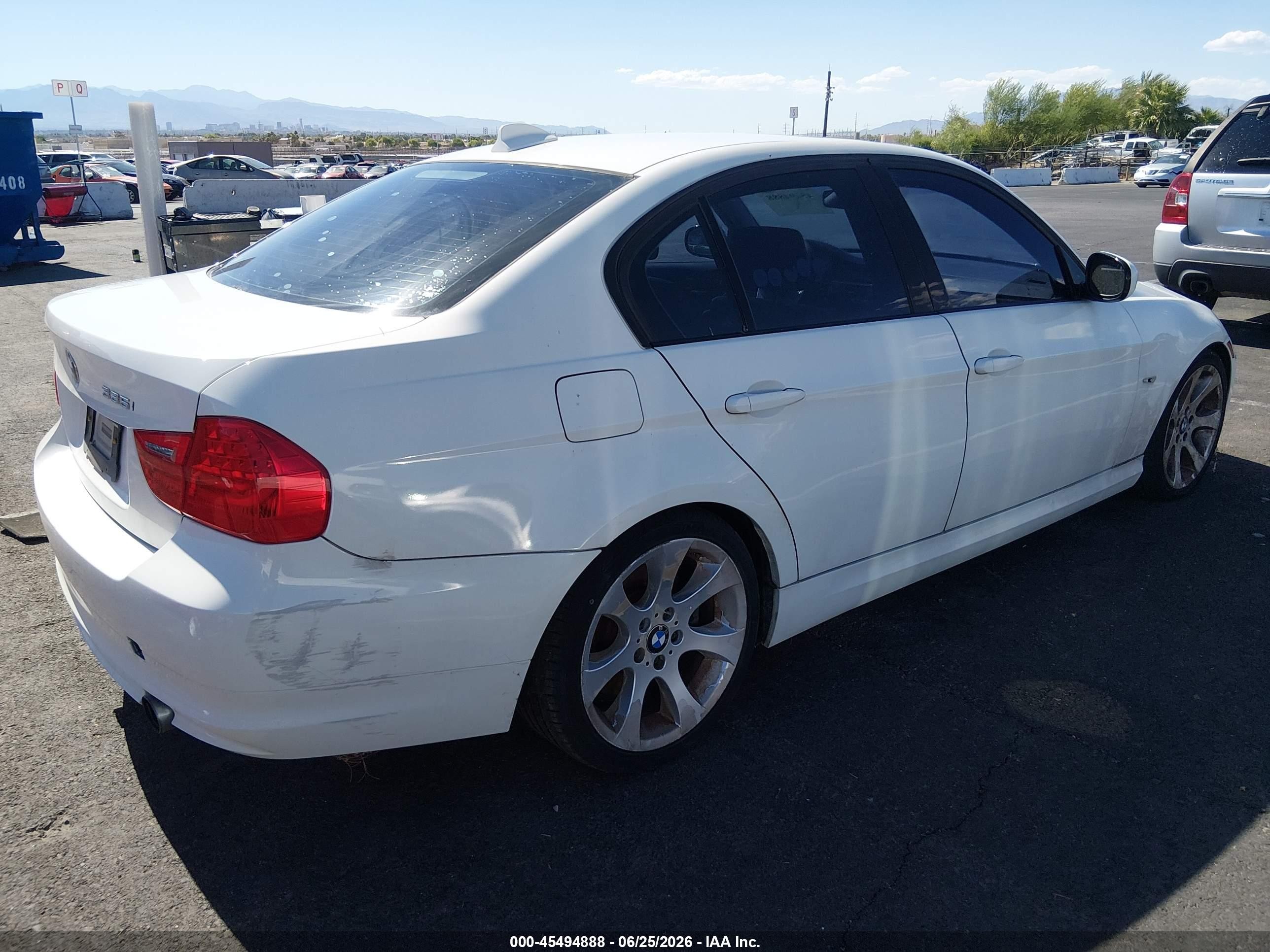 2009 Bmw 335i   White vin: WBAPM77589NL86709
