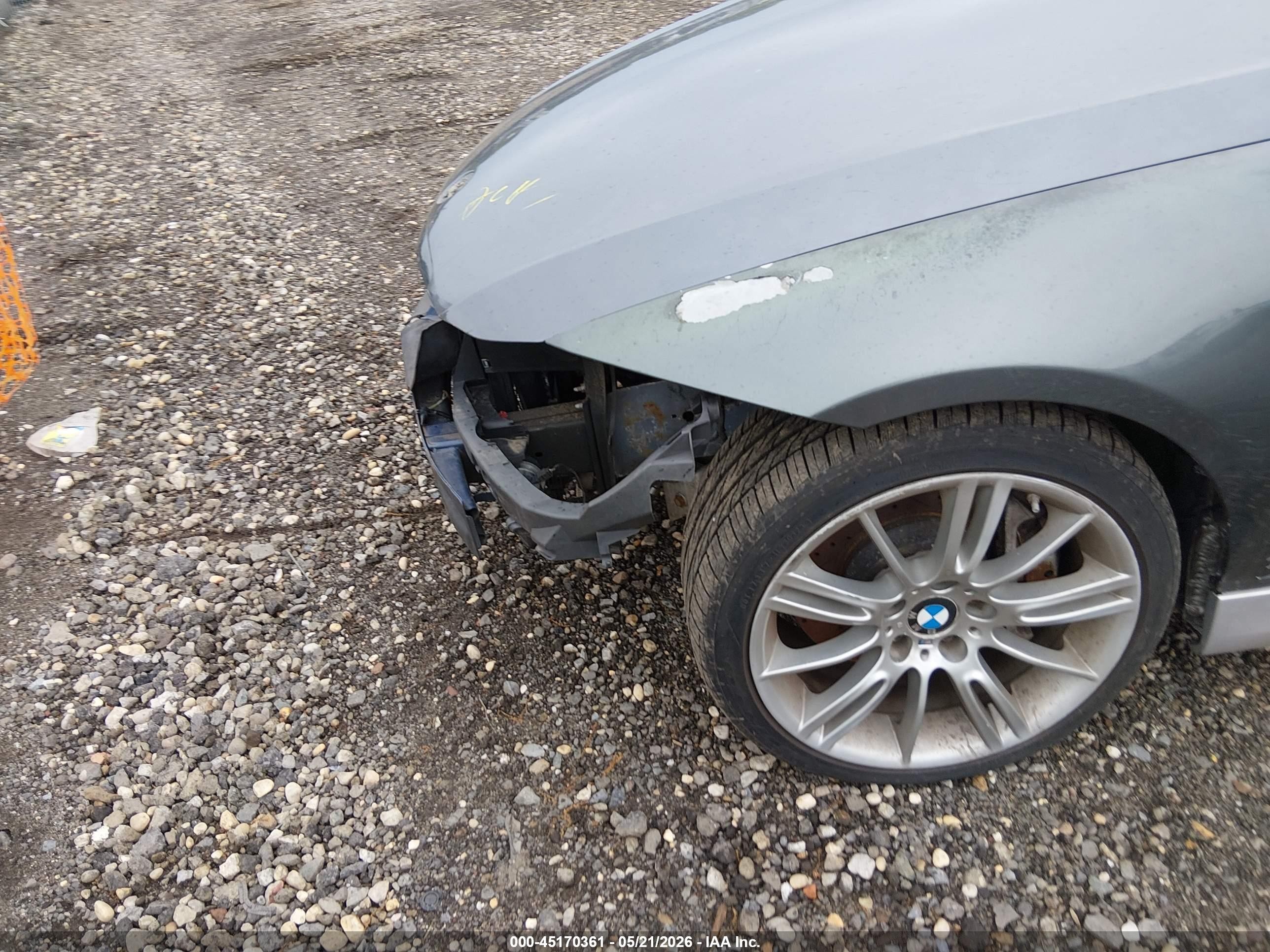 2010 Bmw 335i   Серый vin: WBAPM7C53AA367275