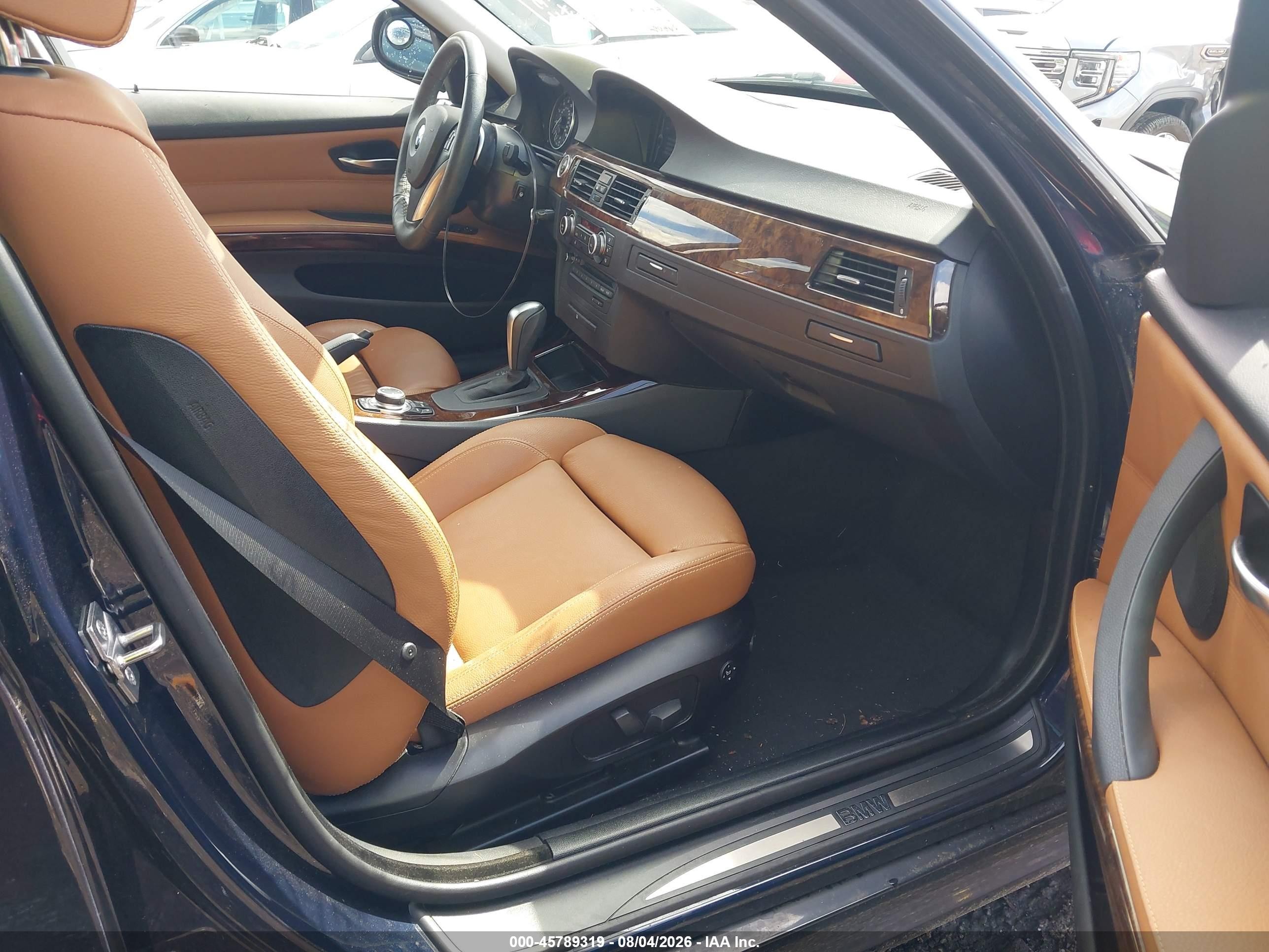 2010 Bmw 335i   Blue vin: WBAPM7C54AA367012