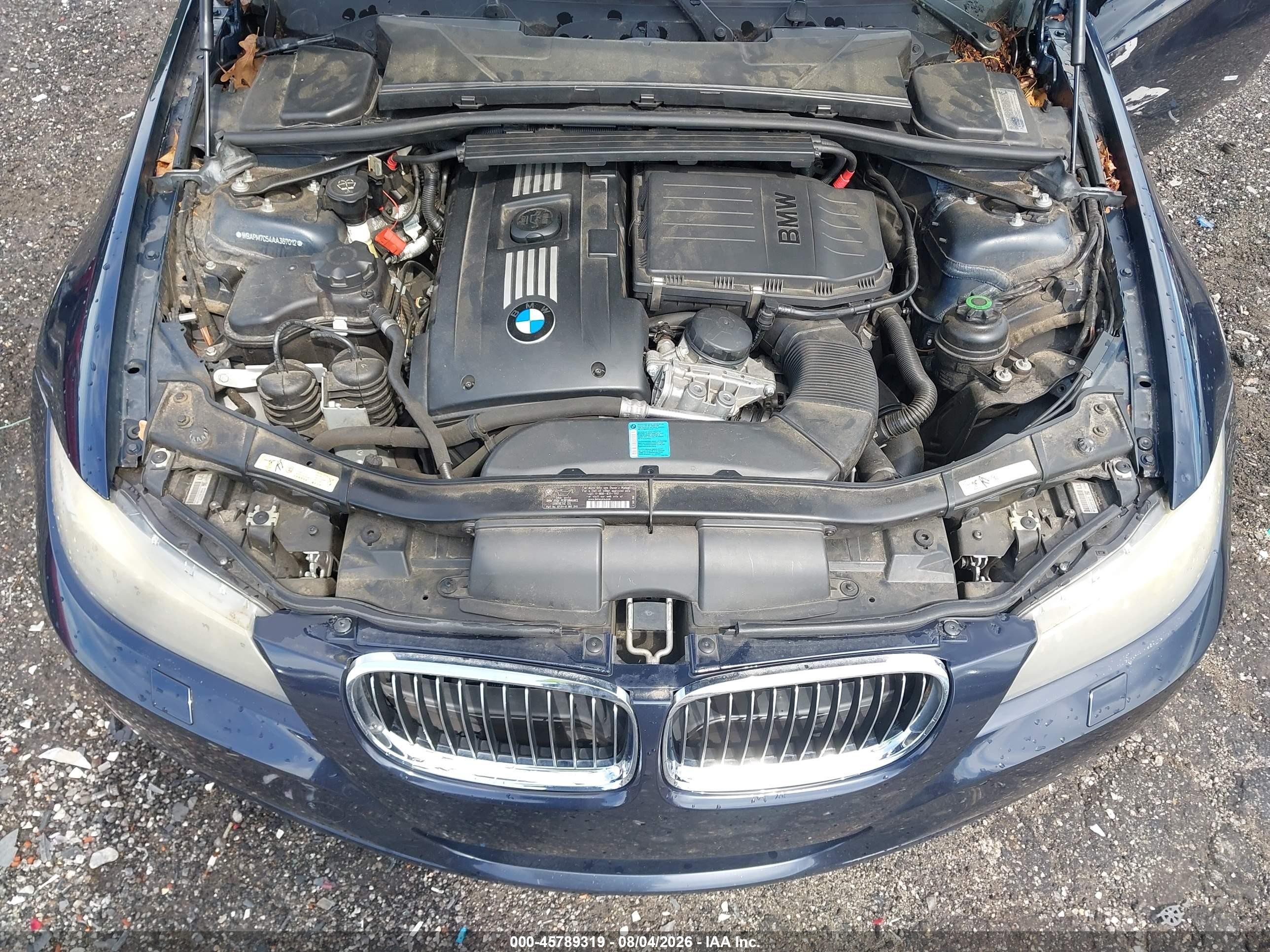 2010 Bmw 335i   Blue vin: WBAPM7C54AA367012