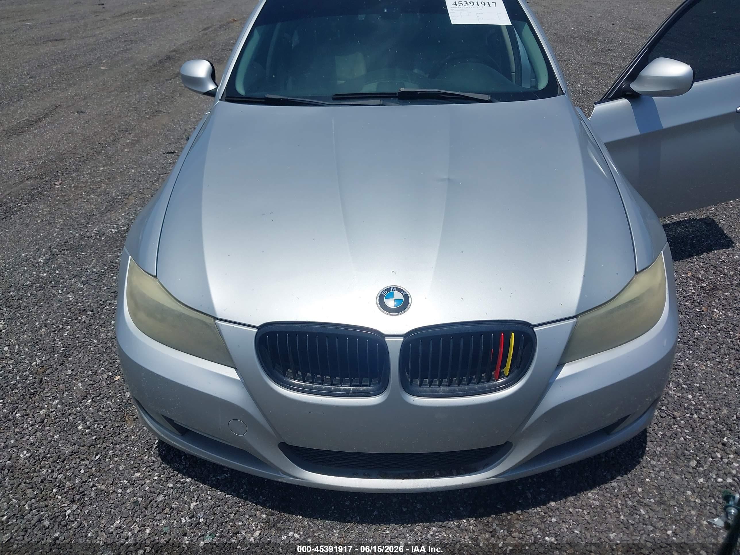 2010 Bmw 335i   Silver vin: WBAPM7C59AE192135