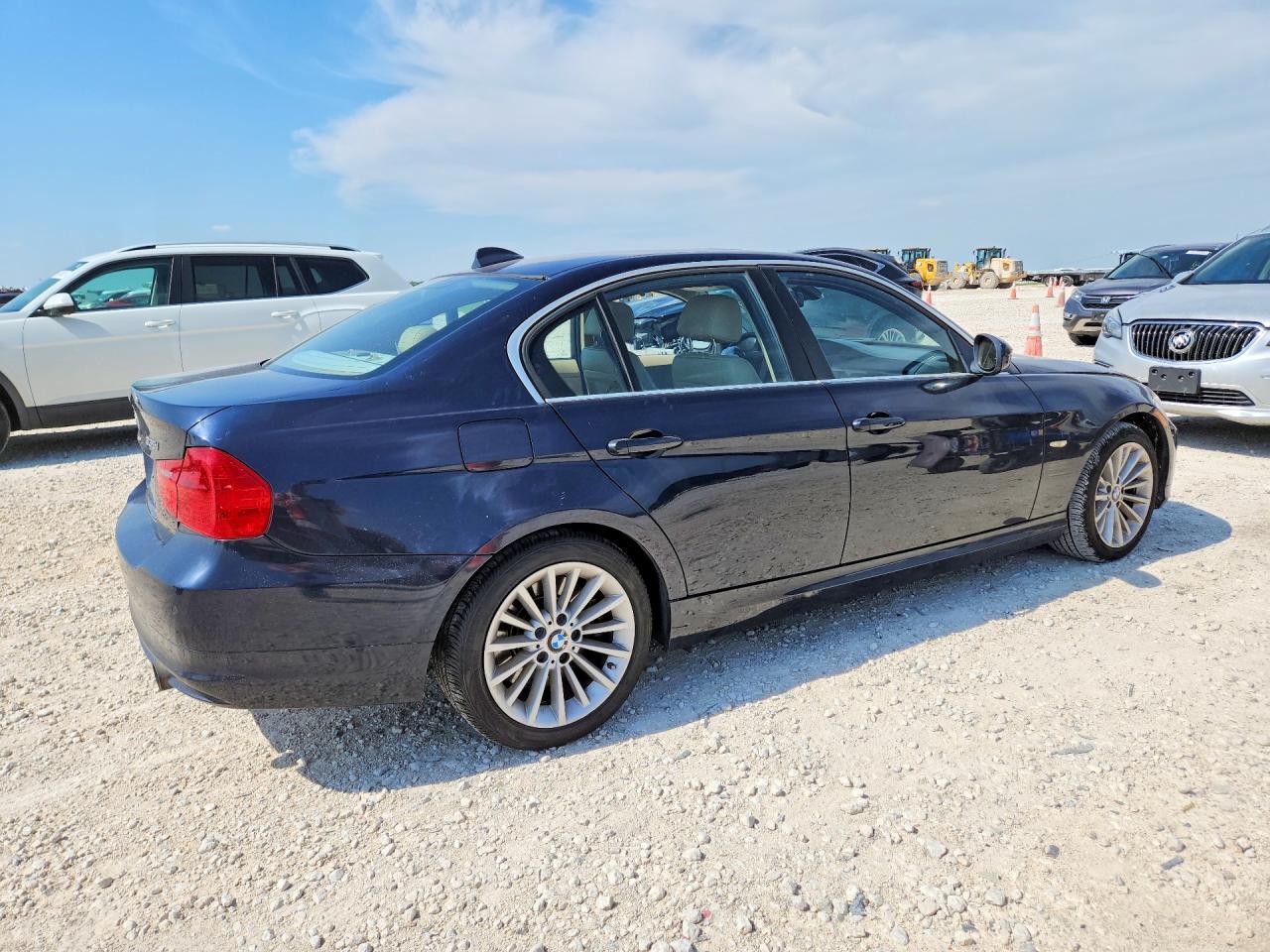2010 Bmw 335 I Blue vin: WBAPM7C59AE192376