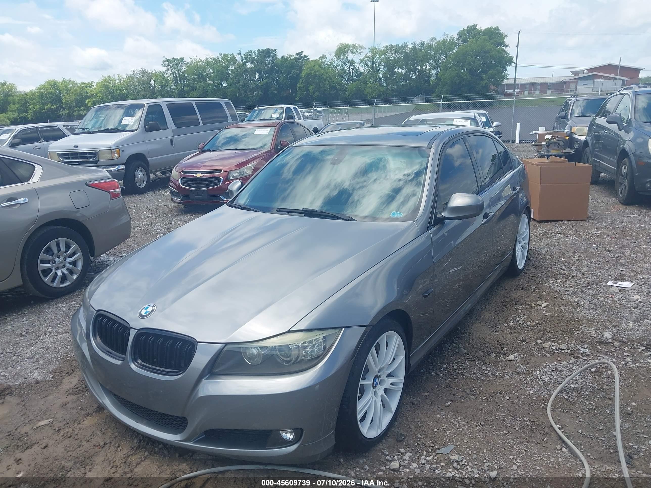 2010 Bmw 335i   Серый vin: WBAPM7G51ANL89259
