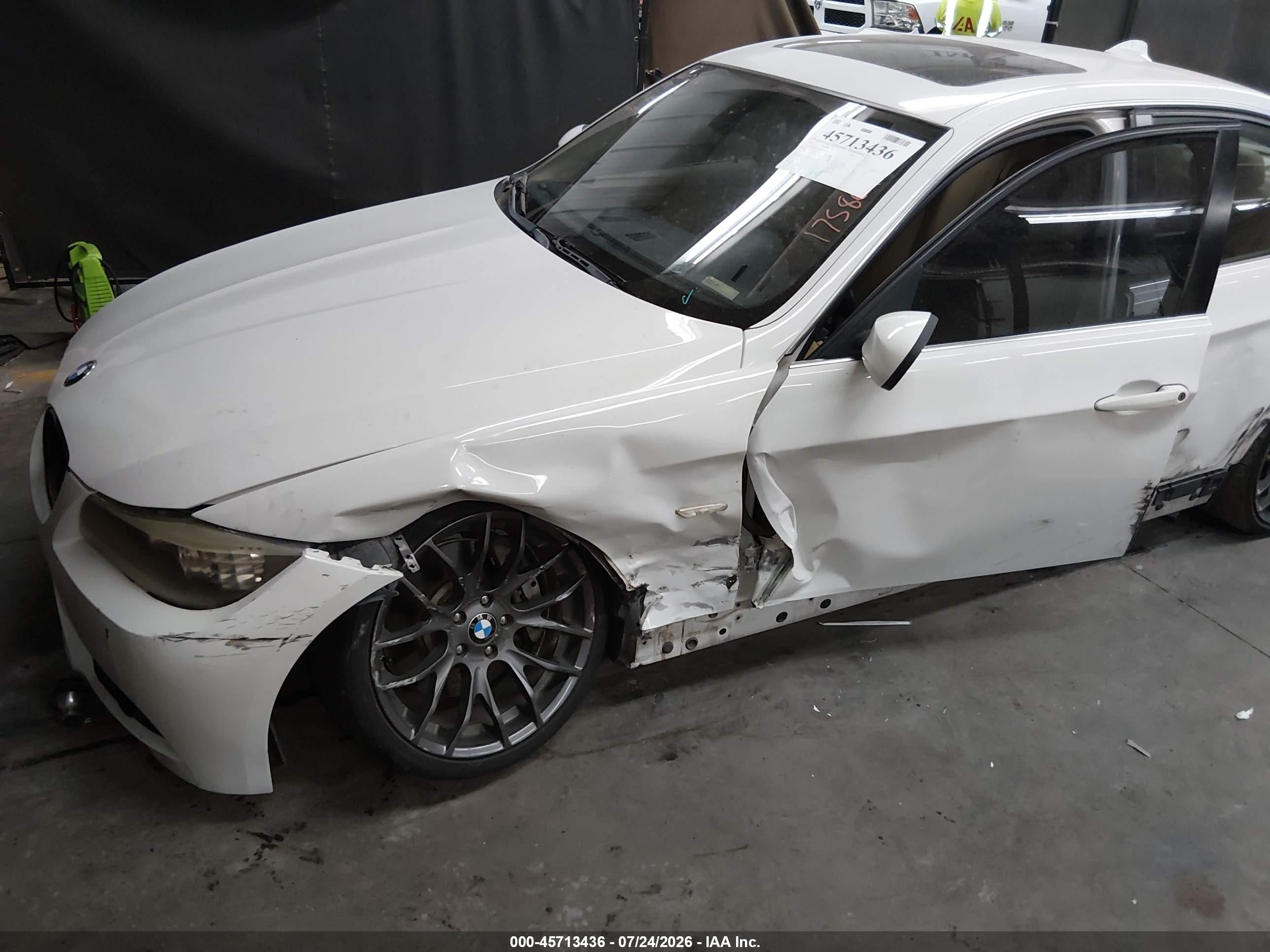 2009 Bmw 335d   White vin: WBAPN73509A265229
