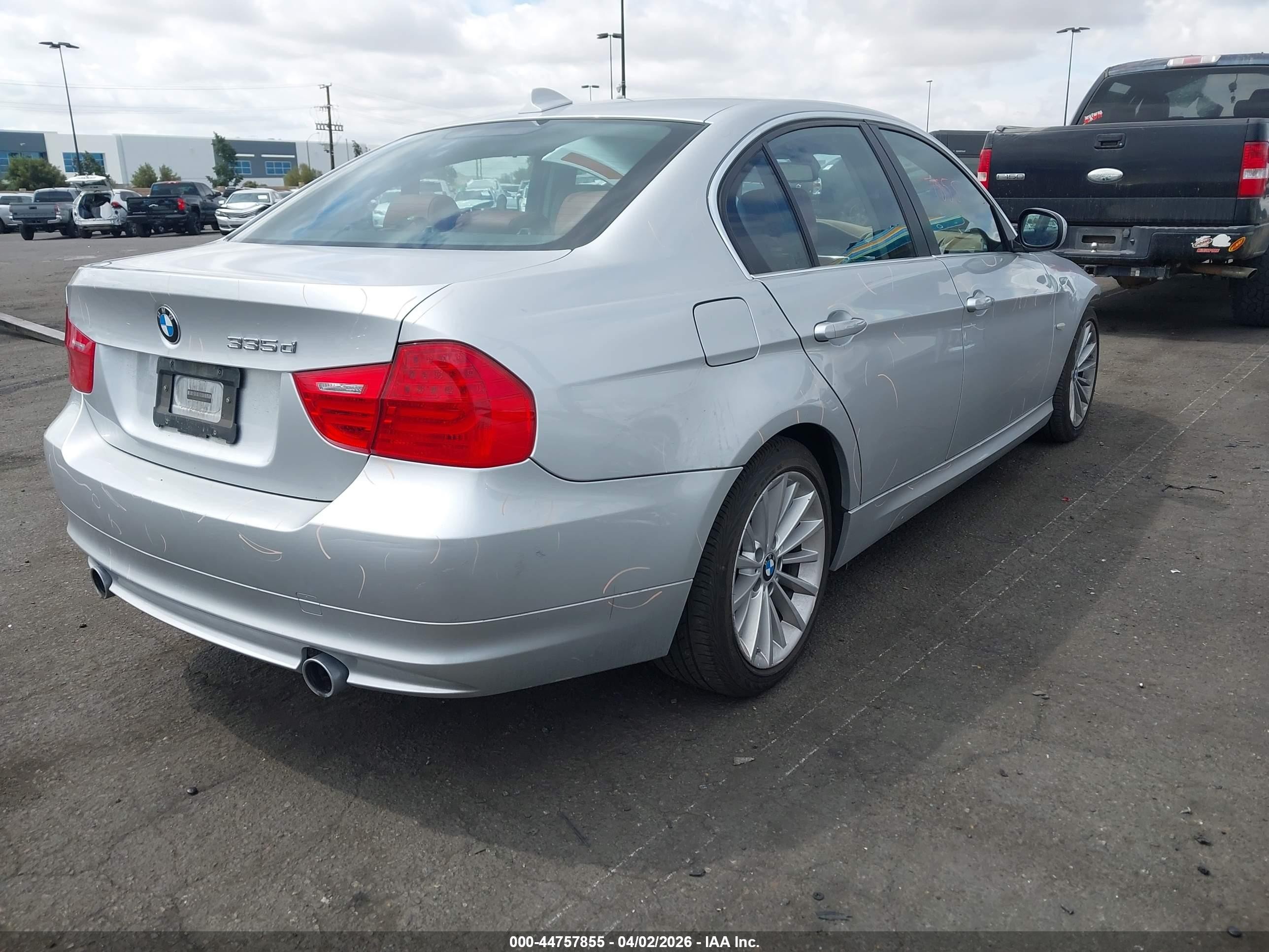 2011 Bmw 335d   Silver vin: WBAPN7C50BA948084