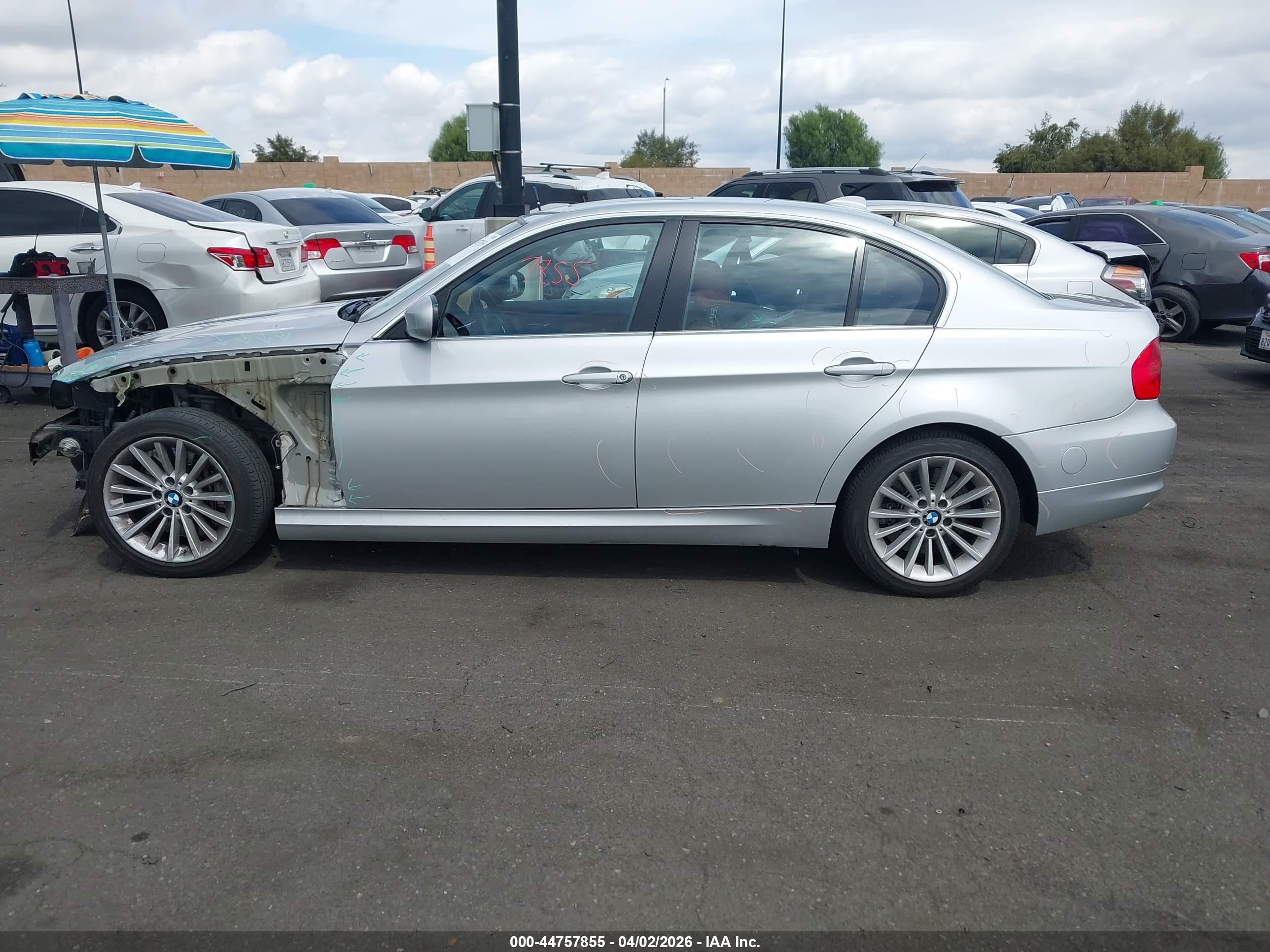 2011 Bmw 335d   Silver vin: WBAPN7C50BA948084